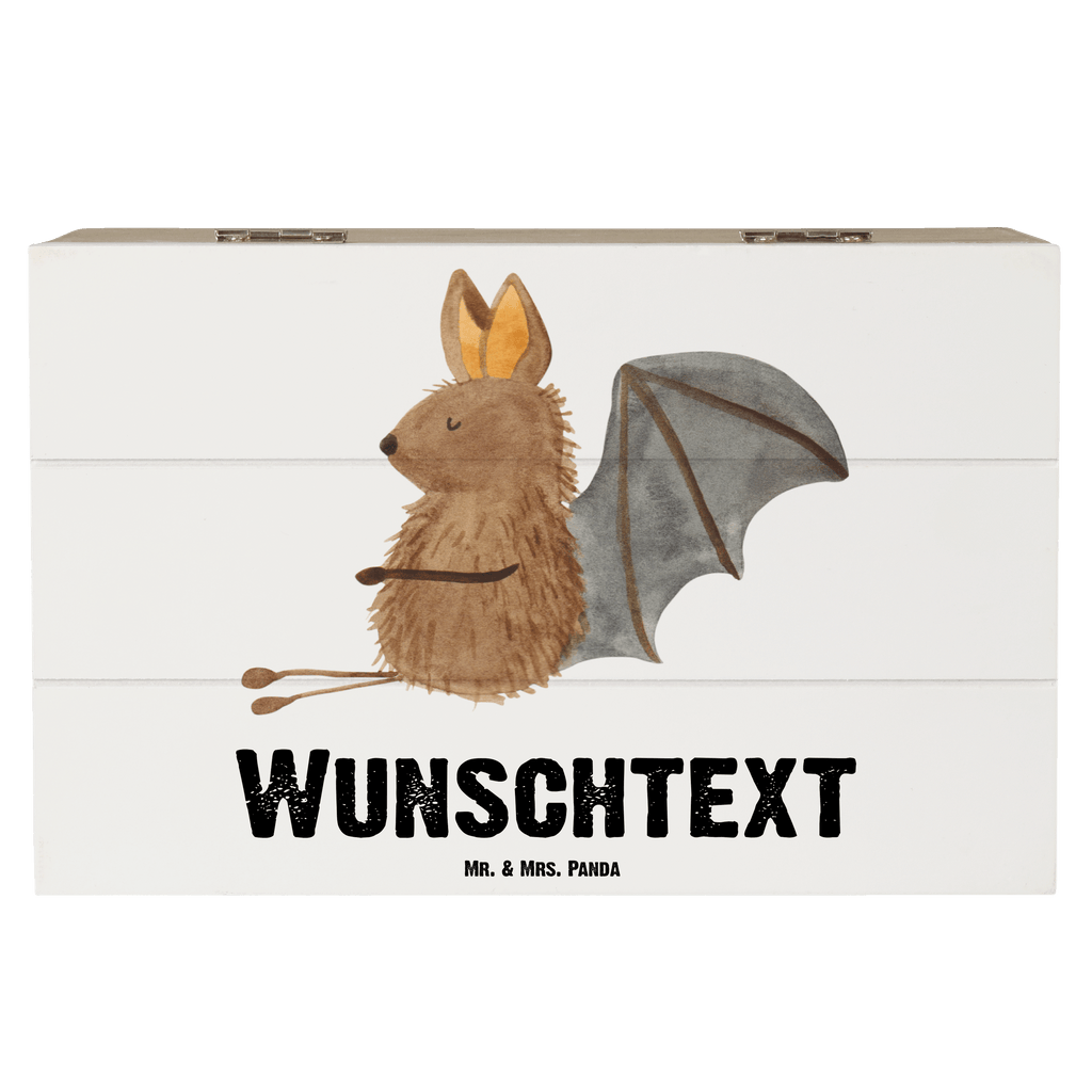 Personalisierte Holzkiste Fledermaus sitzend Holzkiste mit Namen, Kiste mit Namen, Schatzkiste mit Namen, Truhe mit Namen, Schatulle mit Namen, Erinnerungsbox mit Namen, Erinnerungskiste, mit Namen, Dekokiste mit Namen, Aufbewahrungsbox mit Namen, Holzkiste Personalisiert, Kiste Personalisiert, Schatzkiste Personalisiert, Truhe Personalisiert, Schatulle Personalisiert, Erinnerungsbox Personalisiert, Erinnerungskiste Personalisiert, Dekokiste Personalisiert, Aufbewahrungsbox Personalisiert, süße Tiermotive, gute Laune, lustige Sprüche, Tiere, Fledermaus, Fledermäuse, Motivation, entspannen