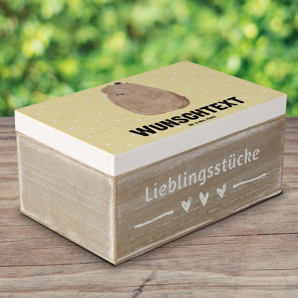 Personalisierte Holzkiste Murmeltier Holzkiste mit Namen, Kiste mit Namen, Schatzkiste mit Namen, Truhe mit Namen, Schatulle mit Namen, Erinnerungsbox mit Namen, Erinnerungskiste, mit Namen, Dekokiste mit Namen, Aufbewahrungsbox mit Namen, Holzkiste Personalisiert, Kiste Personalisiert, Schatzkiste Personalisiert, Truhe Personalisiert, Schatulle Personalisiert, Erinnerungsbox Personalisiert, Erinnerungskiste Personalisiert, Dekokiste Personalisiert, Aufbewahrungsbox Personalisiert, süße Tiermotive, gute Laune, lustige Sprüche, Tiere, Murmeltier, Knigge, Fröhlichkeit, Freundlichkeit, Respekt, Anstand
