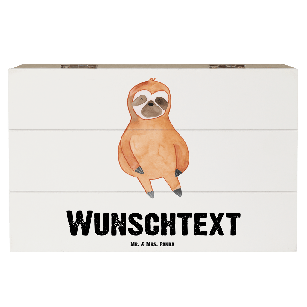 Personalisierte Holzkiste Faultier Zufrieden Holzkiste mit Namen, Kiste mit Namen, Schatzkiste mit Namen, Truhe mit Namen, Schatulle mit Namen, Erinnerungsbox mit Namen, Erinnerungskiste, mit Namen, Dekokiste mit Namen, Aufbewahrungsbox mit Namen, Holzkiste Personalisiert, Kiste Personalisiert, Schatzkiste Personalisiert, Truhe Personalisiert, Schatulle Personalisiert, Erinnerungsbox Personalisiert, Erinnerungskiste Personalisiert, Dekokiste Personalisiert, Aufbewahrungsbox Personalisiert, Faultier, Faultier Geschenk, Faultier Deko, Faultiere, faul, Lieblingstier, Pause, relaxen, Glück, glücklich, zufrieden, happy, Zufriedenheit, Gelassenheit, Ruhe, Frieden