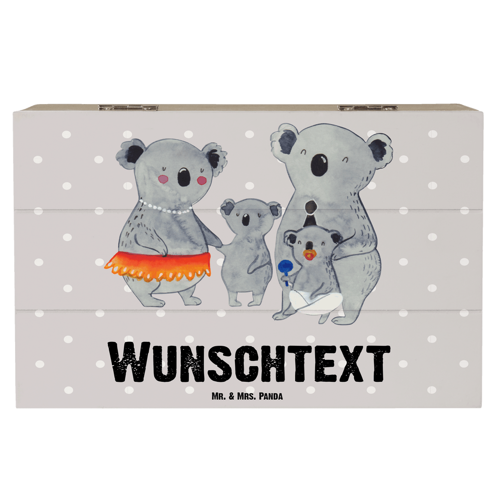 Personalisierte Holzkiste Koala Familie Holzkiste mit Namen, Kiste mit Namen, Schatzkiste mit Namen, Truhe mit Namen, Schatulle mit Namen, Erinnerungsbox mit Namen, Erinnerungskiste, mit Namen, Dekokiste mit Namen, Aufbewahrungsbox mit Namen, Holzkiste Personalisiert, Kiste Personalisiert, Schatzkiste Personalisiert, Truhe Personalisiert, Schatulle Personalisiert, Erinnerungsbox Personalisiert, Erinnerungskiste Personalisiert, Dekokiste Personalisiert, Aufbewahrungsbox Personalisiert, Familie, Vatertag, Muttertag, Bruder, Schwester, Mama, Papa, Oma, Opa, Koala, Koalas, Family, Kinder, Geschwister, Familienleben