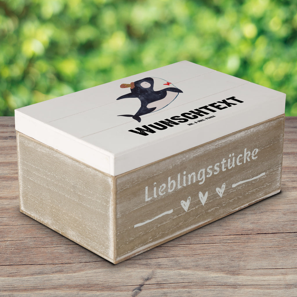 Personalisierte Holzkiste Orca Zylinder Holzkiste mit Namen, Kiste mit Namen, Schatzkiste mit Namen, Truhe mit Namen, Schatulle mit Namen, Erinnerungsbox mit Namen, Erinnerungskiste, mit Namen, Dekokiste mit Namen, Aufbewahrungsbox mit Namen, Holzkiste Personalisiert, Kiste Personalisiert, Schatzkiste Personalisiert, Truhe Personalisiert, Schatulle Personalisiert, Erinnerungsbox Personalisiert, Erinnerungskiste Personalisiert, Dekokiste Personalisiert, Aufbewahrungsbox Personalisiert, Meerestiere, Meer, Urlaub, Narwal, Glitter, Konfetti, Glitzer, Geburtstag, Feier, Fete, Fest, Glückwunsch, Orca