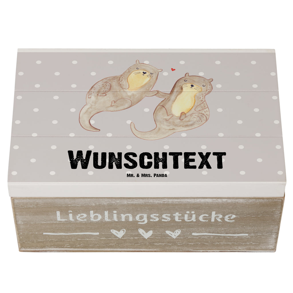 Personalisierte Holzkiste Otter händchenhaltend Holzkiste mit Namen, Kiste mit Namen, Schatzkiste mit Namen, Truhe mit Namen, Schatulle mit Namen, Erinnerungsbox mit Namen, Erinnerungskiste, mit Namen, Dekokiste mit Namen, Aufbewahrungsbox mit Namen, Holzkiste Personalisiert, Kiste Personalisiert, Schatzkiste Personalisiert, Truhe Personalisiert, Schatulle Personalisiert, Erinnerungsbox Personalisiert, Erinnerungskiste Personalisiert, Dekokiste Personalisiert, Aufbewahrungsbox Personalisiert, Otter, Fischotter, Seeotter, Otter Seeotter See Otter