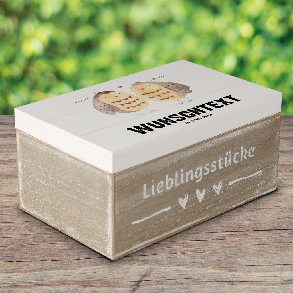 Personalisierte Holzkiste Eule Liebe Holzkiste mit Namen, Kiste mit Namen, Schatzkiste mit Namen, Truhe mit Namen, Schatulle mit Namen, Erinnerungsbox mit Namen, Erinnerungskiste, mit Namen, Dekokiste mit Namen, Aufbewahrungsbox mit Namen, Holzkiste Personalisiert, Kiste Personalisiert, Schatzkiste Personalisiert, Truhe Personalisiert, Schatulle Personalisiert, Erinnerungsbox Personalisiert, Erinnerungskiste Personalisiert, Dekokiste Personalisiert, Aufbewahrungsbox Personalisiert, Eule, Eule Deko, Liebe, Hochzeit Spruch, Owl, All you need is love, Liebe Spruch, Freundin Geschenk, Freund, Wortspiel lustig