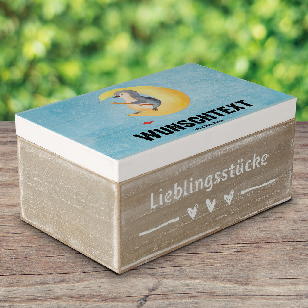 Personalisierte Holzkiste Pinguin Mond Holzkiste mit Namen, Kiste mit Namen, Schatzkiste mit Namen, Truhe mit Namen, Schatulle mit Namen, Erinnerungsbox mit Namen, Erinnerungskiste, mit Namen, Dekokiste mit Namen, Aufbewahrungsbox mit Namen, Holzkiste Personalisiert, Kiste Personalisiert, Schatzkiste Personalisiert, Truhe Personalisiert, Schatulle Personalisiert, Erinnerungsbox Personalisiert, Erinnerungskiste Personalisiert, Dekokiste Personalisiert, Aufbewahrungsbox Personalisiert, Pinguin, Pinguine, Spruch, schlafen, Nachtruhe, Einschlafen, Schlafzimmer, Schlafstörungen, Gästezimmer