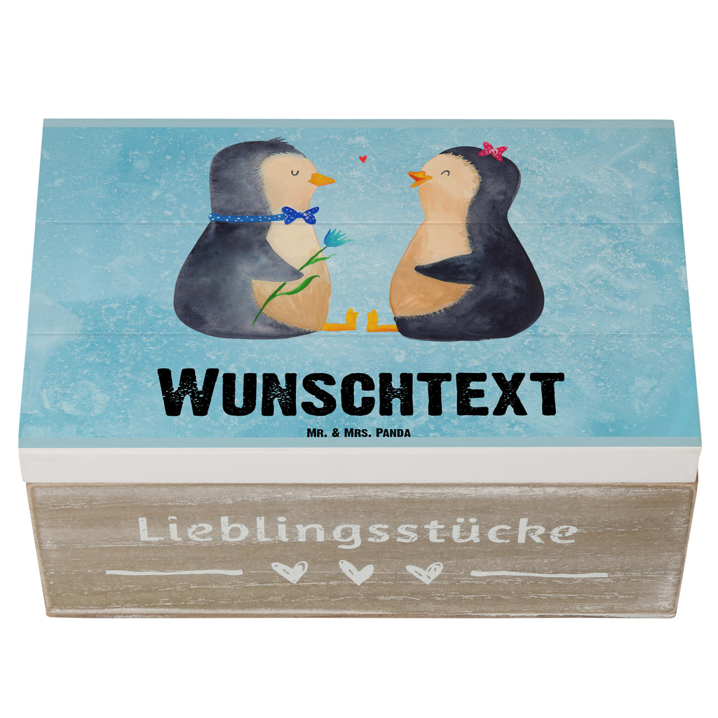 Personalisierte Holzkiste Pinguin Pärchen Holzkiste mit Namen, Kiste mit Namen, Schatzkiste mit Namen, Truhe mit Namen, Schatulle mit Namen, Erinnerungsbox mit Namen, Erinnerungskiste, mit Namen, Dekokiste mit Namen, Aufbewahrungsbox mit Namen, Holzkiste Personalisiert, Kiste Personalisiert, Schatzkiste Personalisiert, Truhe Personalisiert, Schatulle Personalisiert, Erinnerungsbox Personalisiert, Erinnerungskiste Personalisiert, Dekokiste Personalisiert, Aufbewahrungsbox Personalisiert, Pinguin, Pinguine, Liebe, Liebespaar, Liebesbeweis, Liebesgeschenk, Verlobung, Jahrestag, Hochzeitstag, Hochzeit, Hochzeitsgeschenk, große Liebe, Traumpaar