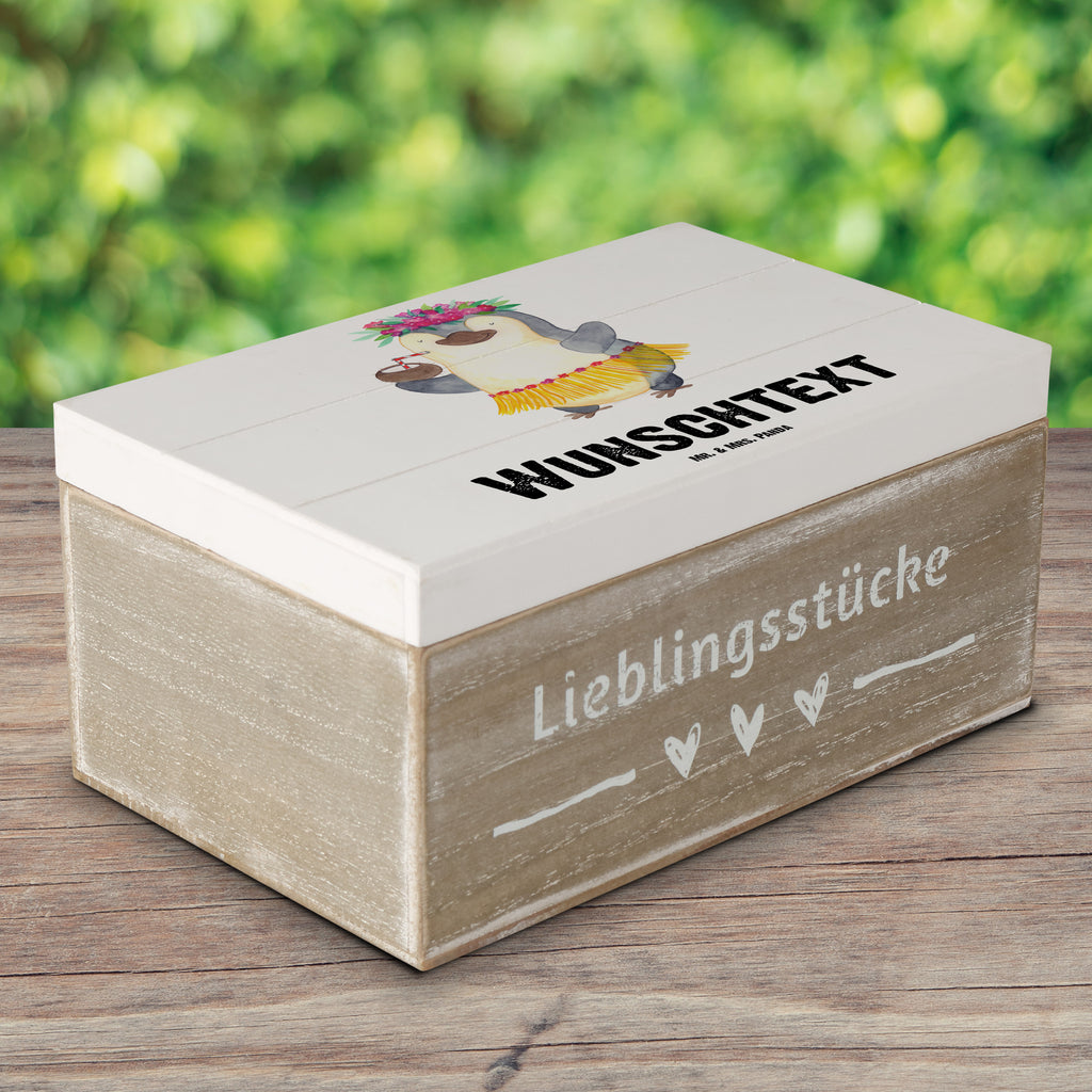 Personalisierte Holzkiste Pinguin Kokosnuss Holzkiste mit Namen, Kiste mit Namen, Schatzkiste mit Namen, Truhe mit Namen, Schatulle mit Namen, Erinnerungsbox mit Namen, Erinnerungskiste, mit Namen, Dekokiste mit Namen, Aufbewahrungsbox mit Namen, Holzkiste Personalisiert, Kiste Personalisiert, Schatzkiste Personalisiert, Truhe Personalisiert, Schatulle Personalisiert, Erinnerungsbox Personalisiert, Erinnerungskiste Personalisiert, Dekokiste Personalisiert, Aufbewahrungsbox Personalisiert, Pinguin, Aloha, Hawaii, Urlaub, Kokosnuss, Pinguine