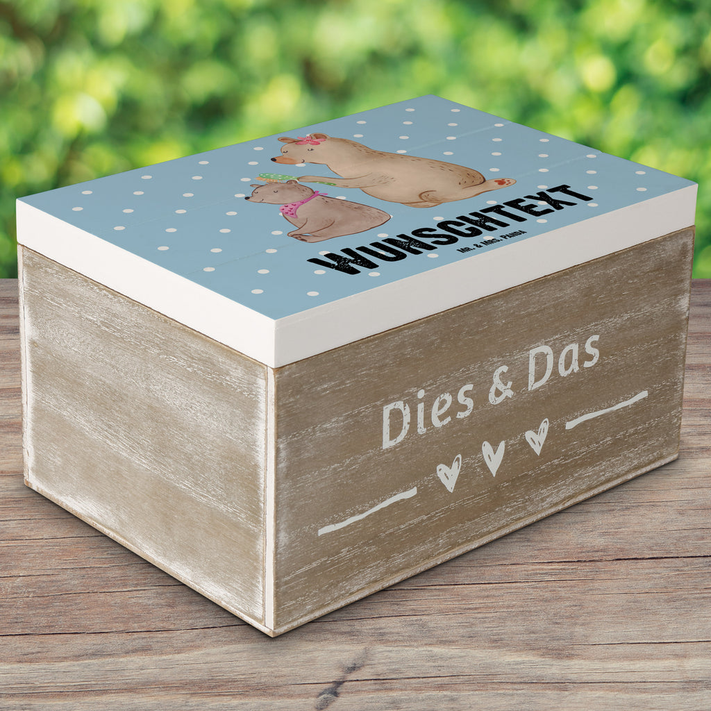 Personalisierte Holzkiste Bär mit Kind Holzkiste mit Namen, Kiste mit Namen, Schatzkiste mit Namen, Truhe mit Namen, Schatulle mit Namen, Erinnerungsbox mit Namen, Erinnerungskiste, mit Namen, Dekokiste mit Namen, Aufbewahrungsbox mit Namen, Holzkiste Personalisiert, Kiste Personalisiert, Schatzkiste Personalisiert, Truhe Personalisiert, Schatulle Personalisiert, Erinnerungsbox Personalisiert, Erinnerungskiste Personalisiert, Dekokiste Personalisiert, Aufbewahrungsbox Personalisiert, Familie, Vatertag, Muttertag, Bruder, Schwester, Mama, Papa, Oma, Opa, Geschenk, Mutti, Mutter