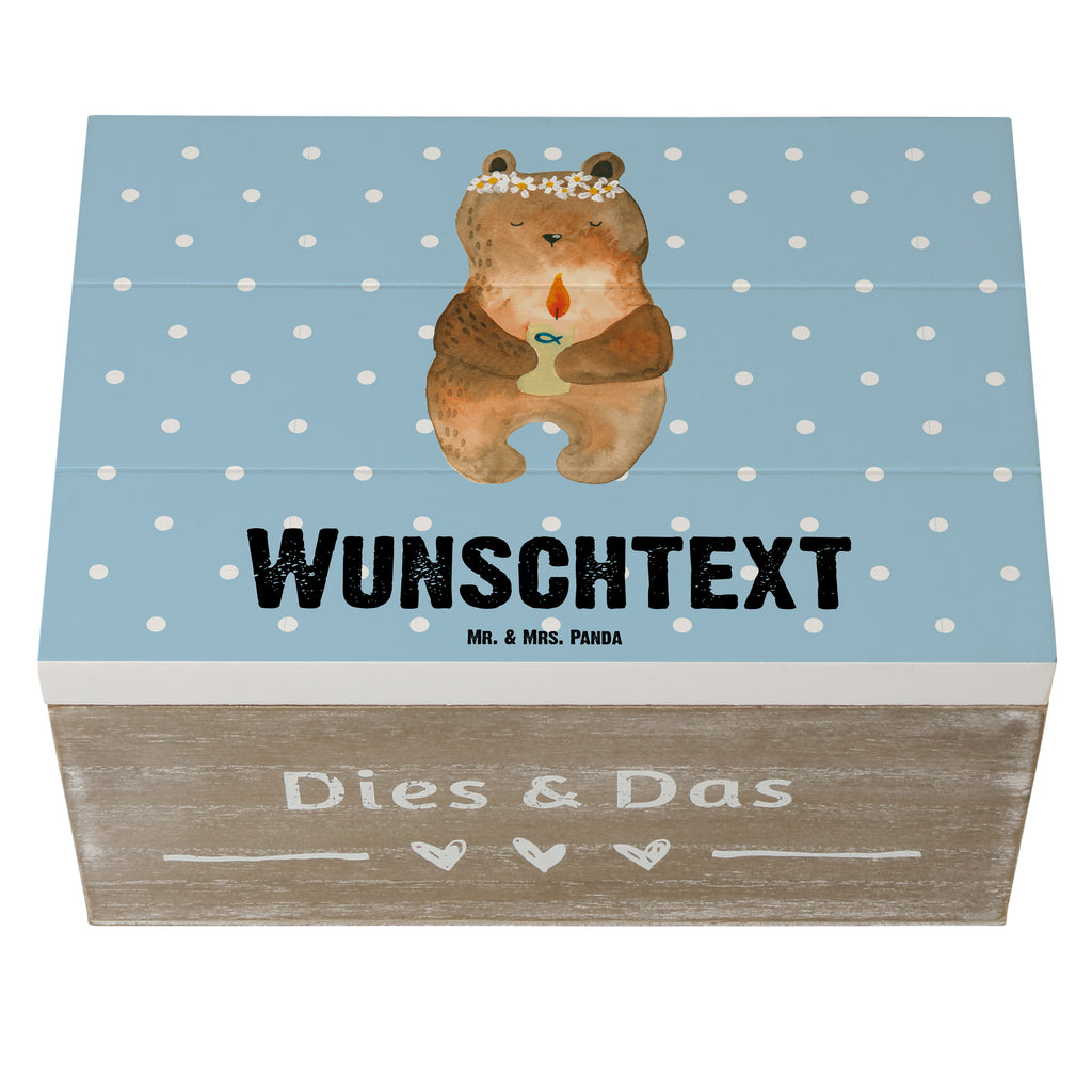 Personalisierte Holzkiste Kommunion-Bär Holzkiste mit Namen, Kiste mit Namen, Schatzkiste mit Namen, Truhe mit Namen, Schatulle mit Namen, Erinnerungsbox mit Namen, Erinnerungskiste, mit Namen, Dekokiste mit Namen, Aufbewahrungsbox mit Namen, Holzkiste Personalisiert, Kiste Personalisiert, Schatzkiste Personalisiert, Truhe Personalisiert, Schatulle Personalisiert, Erinnerungsbox Personalisiert, Erinnerungskiste Personalisiert, Dekokiste Personalisiert, Aufbewahrungsbox Personalisiert, Bär, Teddy, Teddybär, Kommunion, Gottes Segen, Taufkerze, katholisch