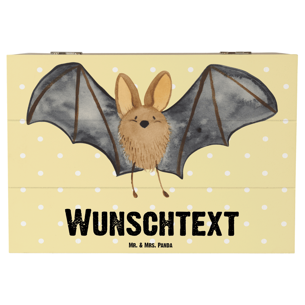 Personalisierte Holzkiste Fledermaus Flügel Holzkiste mit Namen, Kiste mit Namen, Schatzkiste mit Namen, Truhe mit Namen, Schatulle mit Namen, Erinnerungsbox mit Namen, Erinnerungskiste, mit Namen, Dekokiste mit Namen, Aufbewahrungsbox mit Namen, Holzkiste Personalisiert, Kiste Personalisiert, Schatzkiste Personalisiert, Truhe Personalisiert, Schatulle Personalisiert, Erinnerungsbox Personalisiert, Erinnerungskiste Personalisiert, Dekokiste Personalisiert, Aufbewahrungsbox Personalisiert, süße Tiermotive, gute Laune, lustige Sprüche, Tiere
