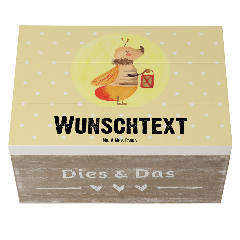Personalisierte Holzkiste Glühwürmchen Holzkiste mit Namen, Kiste mit Namen, Schatzkiste mit Namen, Truhe mit Namen, Schatulle mit Namen, Erinnerungsbox mit Namen, Erinnerungskiste, mit Namen, Dekokiste mit Namen, Aufbewahrungsbox mit Namen, Holzkiste Personalisiert, Kiste Personalisiert, Schatzkiste Personalisiert, Truhe Personalisiert, Schatulle Personalisiert, Erinnerungsbox Personalisiert, Erinnerungskiste Personalisiert, Dekokiste Personalisiert, Aufbewahrungsbox Personalisiert, süße Tiermotive, gute Laune, lustige Sprüche, Tiere, Glühwürmchen, Glühwurm, Falter, Liebe, Leuchten, magisch, Liebesbeweis, Lieblingsmensch, Verlobung, Heiratsantrag, Jahrestag, Liebesspruch