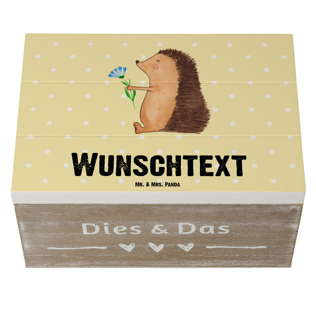 Personalisierte Holzkiste Igel mit Blume Holzkiste mit Namen, Kiste mit Namen, Schatzkiste mit Namen, Truhe mit Namen, Schatulle mit Namen, Erinnerungsbox mit Namen, Erinnerungskiste, mit Namen, Dekokiste mit Namen, Aufbewahrungsbox mit Namen, Holzkiste Personalisiert, Kiste Personalisiert, Schatzkiste Personalisiert, Truhe Personalisiert, Schatulle Personalisiert, Erinnerungsbox Personalisiert, Erinnerungskiste Personalisiert, Dekokiste Personalisiert, Aufbewahrungsbox Personalisiert, süße Tiermotive, gute Laune, lustige Sprüche, Tiere, Igel, Gute Besserung, Genesungswünsche, Krankheit, Krankenhaus, krank, Besuch