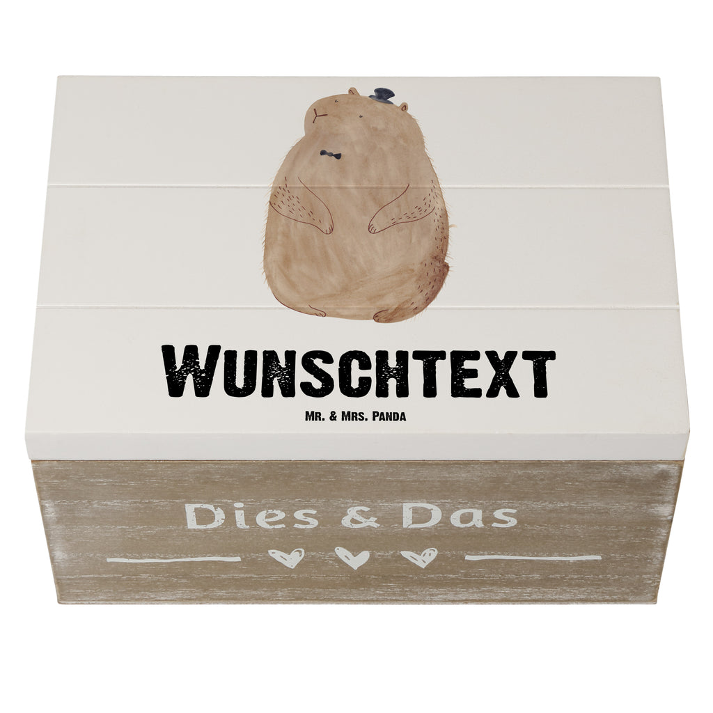 Personalisierte Holzkiste Murmeltier Holzkiste mit Namen, Kiste mit Namen, Schatzkiste mit Namen, Truhe mit Namen, Schatulle mit Namen, Erinnerungsbox mit Namen, Erinnerungskiste, mit Namen, Dekokiste mit Namen, Aufbewahrungsbox mit Namen, Holzkiste Personalisiert, Kiste Personalisiert, Schatzkiste Personalisiert, Truhe Personalisiert, Schatulle Personalisiert, Erinnerungsbox Personalisiert, Erinnerungskiste Personalisiert, Dekokiste Personalisiert, Aufbewahrungsbox Personalisiert, süße Tiermotive, gute Laune, lustige Sprüche, Tiere, Murmeltier, Knigge, Fröhlichkeit, Freundlichkeit, Respekt, Anstand
