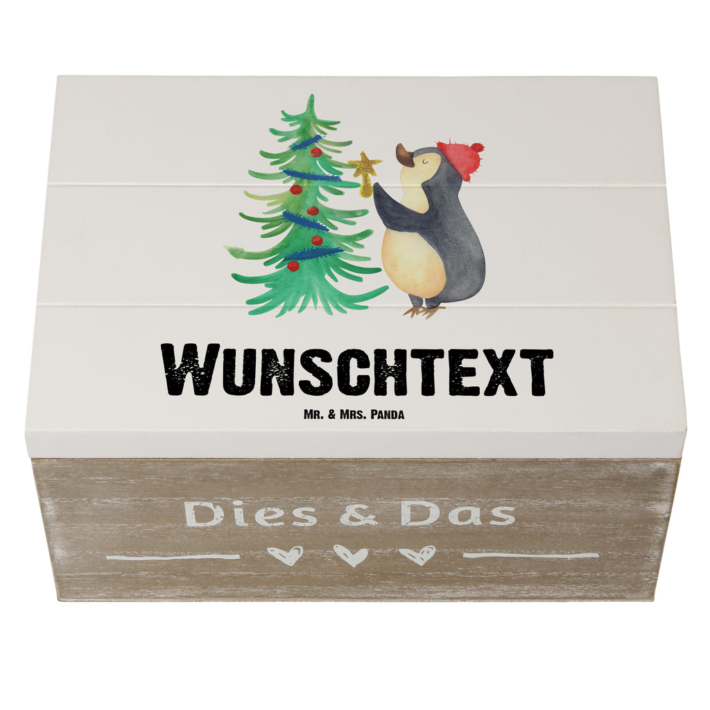 Personalisierte Holzkiste Pinguin Weihnachtsbaum Holzkiste mit Namen, Kiste mit Namen, Schatzkiste mit Namen, Truhe mit Namen, Schatulle mit Namen, Erinnerungsbox mit Namen, Erinnerungskiste, mit Namen, Dekokiste mit Namen, Aufbewahrungsbox mit Namen, Holzkiste Personalisiert, Kiste Personalisiert, Schatzkiste Personalisiert, Truhe Personalisiert, Schatulle Personalisiert, Erinnerungsbox Personalisiert, Erinnerungskiste Personalisiert, Dekokiste Personalisiert, Aufbewahrungsbox Personalisiert, Winter, Weihnachten, Weihnachtsdeko, Nikolaus, Advent, Heiligabend, Wintermotiv, Pinguin