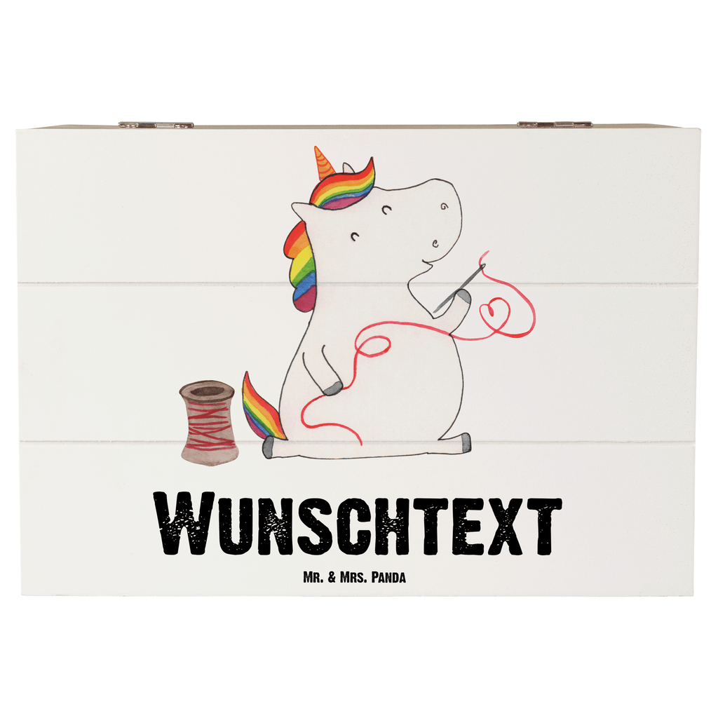 Personalisierte Holzkiste Einhorn Näherin Holzkiste mit Namen, Kiste mit Namen, Schatzkiste mit Namen, Truhe mit Namen, Schatulle mit Namen, Erinnerungsbox mit Namen, Erinnerungskiste, mit Namen, Dekokiste mit Namen, Aufbewahrungsbox mit Namen, Holzkiste Personalisiert, Kiste Personalisiert, Schatzkiste Personalisiert, Truhe Personalisiert, Schatulle Personalisiert, Erinnerungsbox Personalisiert, Erinnerungskiste Personalisiert, Dekokiste Personalisiert, Aufbewahrungsbox Personalisiert, Einhorn, Einhörner, Einhorn Deko, Pegasus, Unicorn, Näherin, nähen, Mädchen, Freundin, Häkeln, Stricken, basteln, Nähzimmer