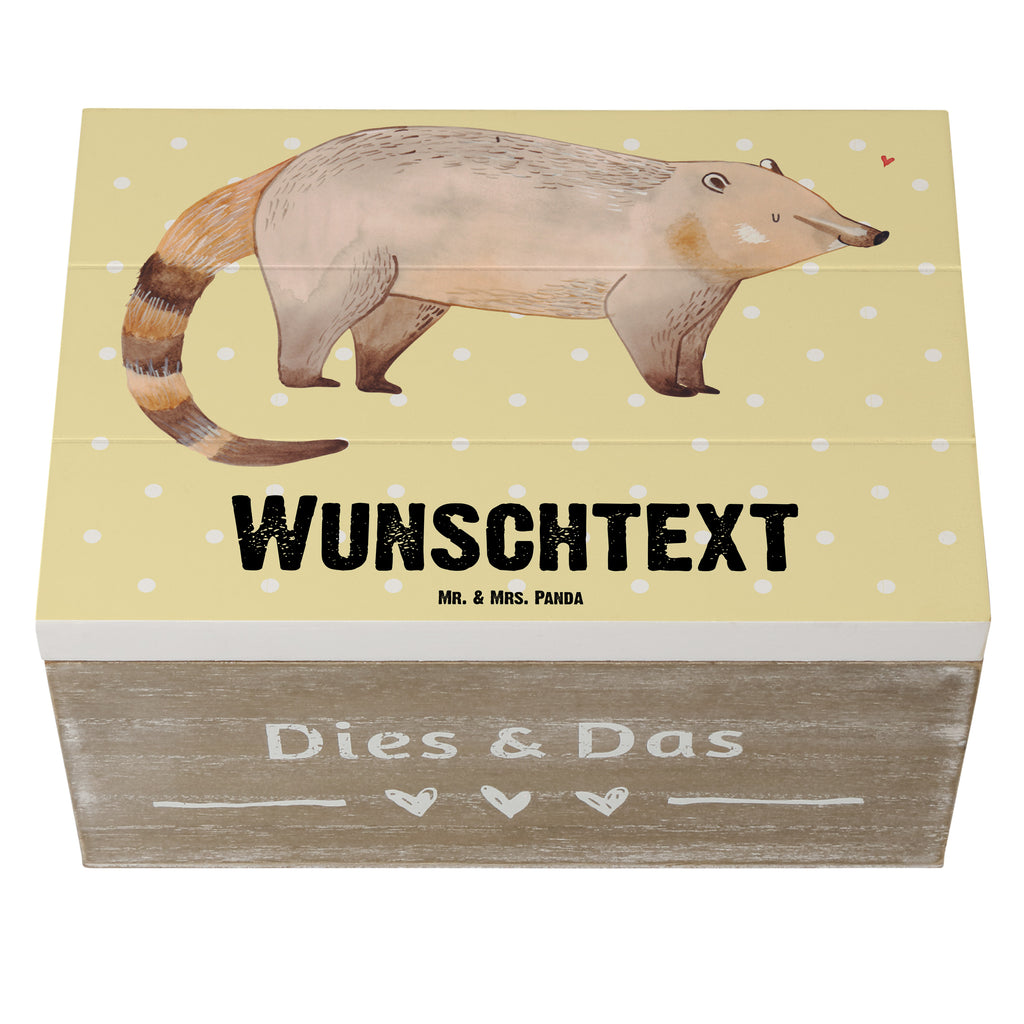 Personalisierte Holzkiste Nasenbaer Holzkiste mit Namen, Kiste mit Namen, Schatzkiste mit Namen, Truhe mit Namen, Schatulle mit Namen, Erinnerungsbox mit Namen, Erinnerungskiste, mit Namen, Dekokiste mit Namen, Aufbewahrungsbox mit Namen, Holzkiste Personalisiert, Kiste Personalisiert, Schatzkiste Personalisiert, Truhe Personalisiert, Schatulle Personalisiert, Erinnerungsbox Personalisiert, Erinnerungskiste Personalisiert, Dekokiste Personalisiert, Aufbewahrungsbox Personalisiert, süße Tiermotive, gute Laune, lustige Sprüche, Tiere, Nasenbär, Nasenbären, Rüsselbär, Bär