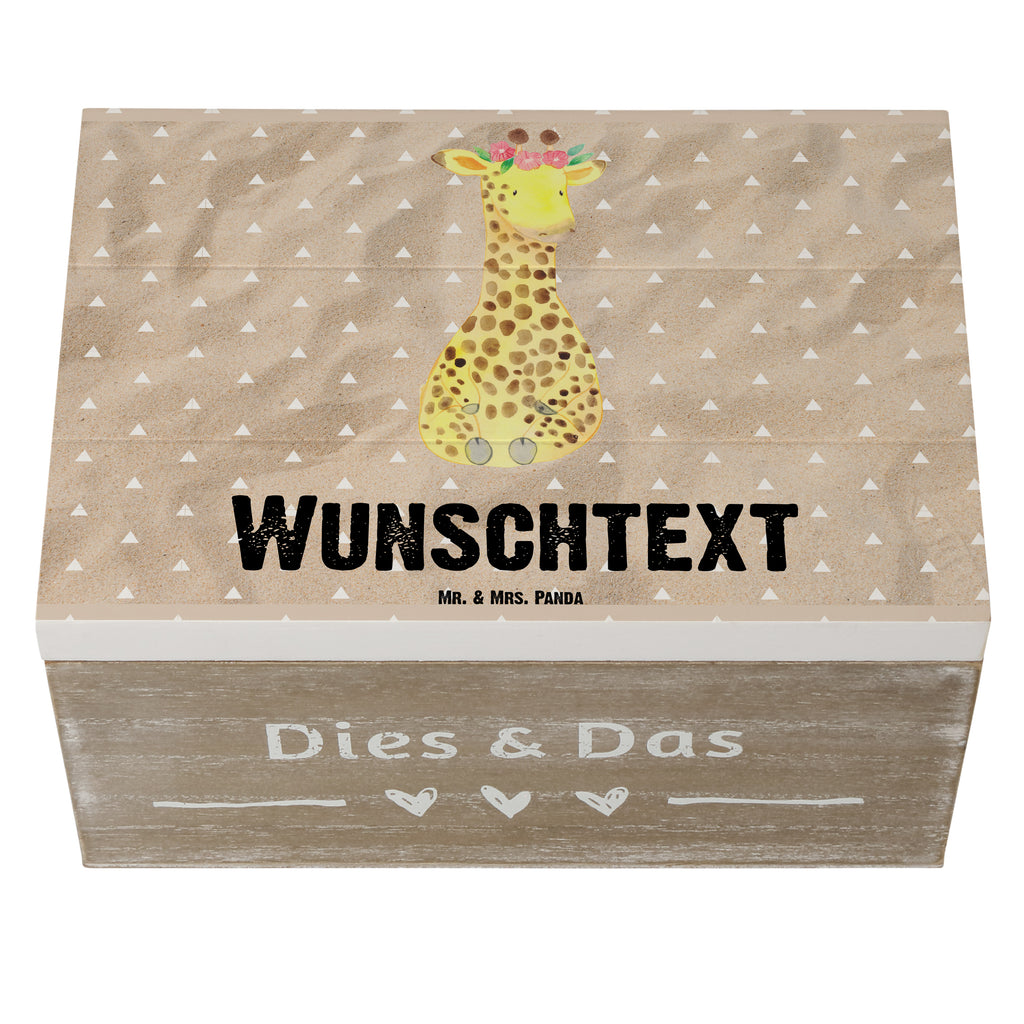 Personalisierte Holzkiste Giraffe Blumenkranz Holzkiste mit Namen, Kiste mit Namen, Schatzkiste mit Namen, Truhe mit Namen, Schatulle mit Namen, Erinnerungsbox mit Namen, Erinnerungskiste, mit Namen, Dekokiste mit Namen, Aufbewahrungsbox mit Namen, Holzkiste Personalisiert, Kiste Personalisiert, Schatzkiste Personalisiert, Truhe Personalisiert, Schatulle Personalisiert, Erinnerungsbox Personalisiert, Erinnerungskiste Personalisiert, Dekokiste Personalisiert, Aufbewahrungsbox Personalisiert, Afrika, Wildtiere, Giraffe, Blumenkranz, Abenteurer, Selbstliebe, Freundin