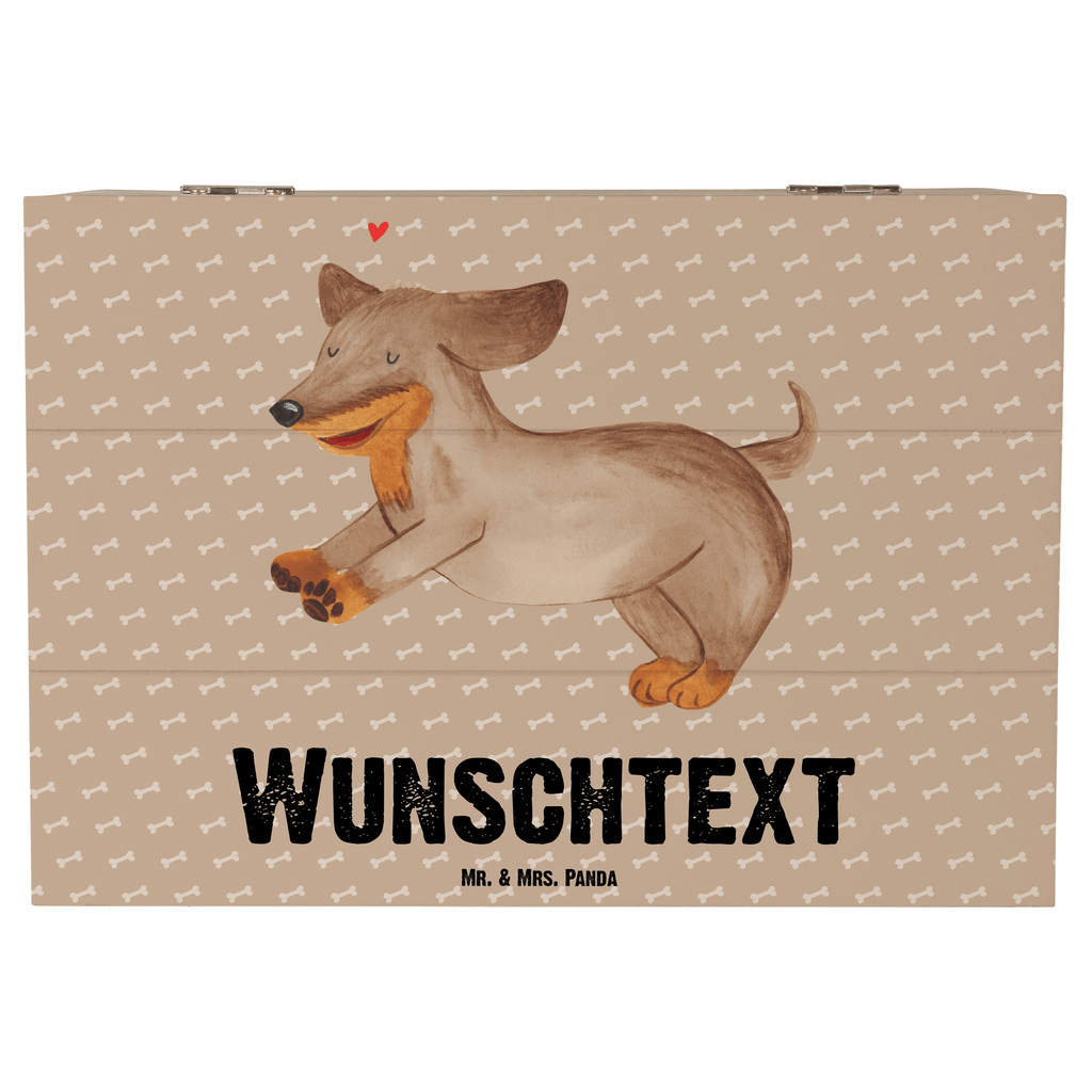 Personalisierte Holzkiste Hund Dackel fröhlich Holzkiste mit Namen, Kiste mit Namen, Schatzkiste mit Namen, Truhe mit Namen, Schatulle mit Namen, Erinnerungsbox mit Namen, Erinnerungskiste, mit Namen, Dekokiste mit Namen, Aufbewahrungsbox mit Namen, Holzkiste Personalisiert, Kiste Personalisiert, Schatzkiste Personalisiert, Truhe Personalisiert, Schatulle Personalisiert, Erinnerungsbox Personalisiert, Erinnerungskiste Personalisiert, Dekokiste Personalisiert, Aufbewahrungsbox Personalisiert, Hund, Hundemotiv, Haustier, Hunderasse, Tierliebhaber, Hundebesitzer, Sprüche, Hunde, Dackel, Dachshund, happy dog