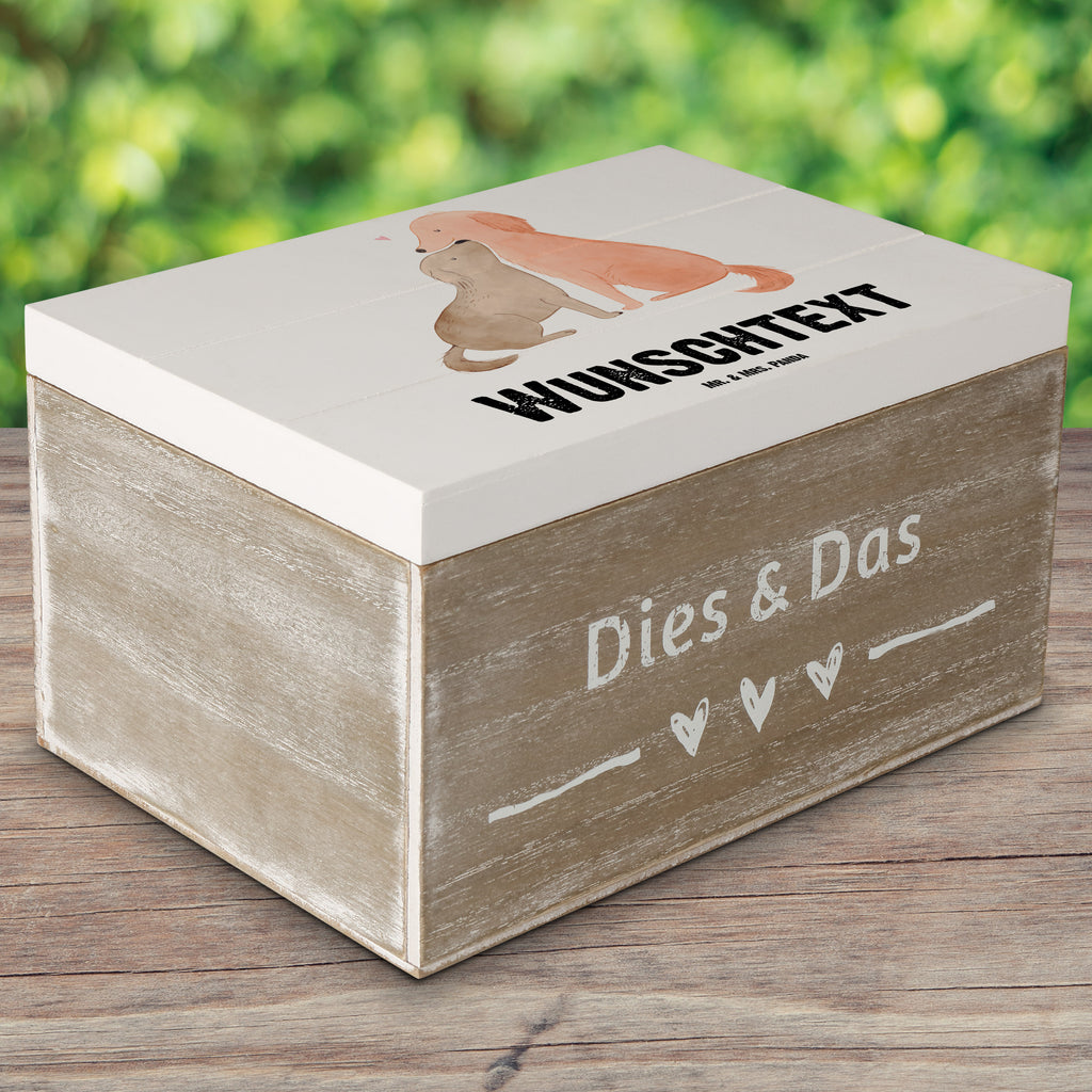 Personalisierte Holzkiste Hunde Liebe Holzkiste mit Namen, Kiste mit Namen, Schatzkiste mit Namen, Truhe mit Namen, Schatulle mit Namen, Erinnerungsbox mit Namen, Erinnerungskiste, mit Namen, Dekokiste mit Namen, Aufbewahrungsbox mit Namen, Holzkiste Personalisiert, Kiste Personalisiert, Schatzkiste Personalisiert, Truhe Personalisiert, Schatulle Personalisiert, Erinnerungsbox Personalisiert, Erinnerungskiste Personalisiert, Dekokiste Personalisiert, Aufbewahrungsbox Personalisiert, Hund, Hundemotiv, Haustier, Hunderasse, Tierliebhaber, Hundebesitzer, Sprüche, Liebe, Hund. Hunde, Kuss, Vertrauen, Kuscheln, Herz