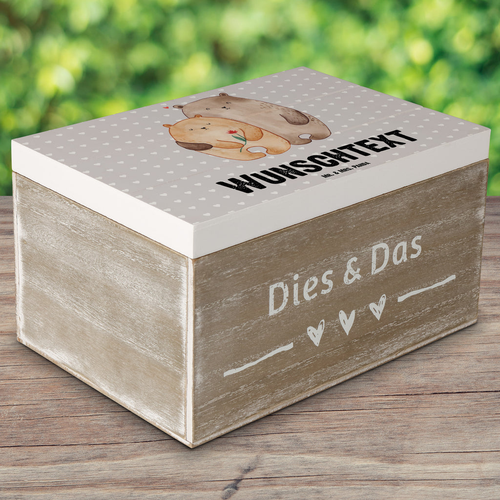 Personalisierte Holzkiste Bären Liebe Holzkiste mit Namen, Kiste mit Namen, Schatzkiste mit Namen, Truhe mit Namen, Schatulle mit Namen, Erinnerungsbox mit Namen, Erinnerungskiste, mit Namen, Dekokiste mit Namen, Aufbewahrungsbox mit Namen, Holzkiste Personalisiert, Kiste Personalisiert, Schatzkiste Personalisiert, Truhe Personalisiert, Schatulle Personalisiert, Erinnerungsbox Personalisiert, Erinnerungskiste Personalisiert, Dekokiste Personalisiert, Aufbewahrungsbox Personalisiert, Liebe, Partner, Freund, Freundin, Ehemann, Ehefrau, Heiraten, Verlobung, Heiratsantrag, Liebesgeschenk, Jahrestag, Hocheitstag, Verliebt, Verlobt, Verheiratet, Geschenk Freundin, Geschenk Freund, Liebesbeweis, Hochzeitstag, Geschenk Hochzeit, Bären, Bärchen, Bär