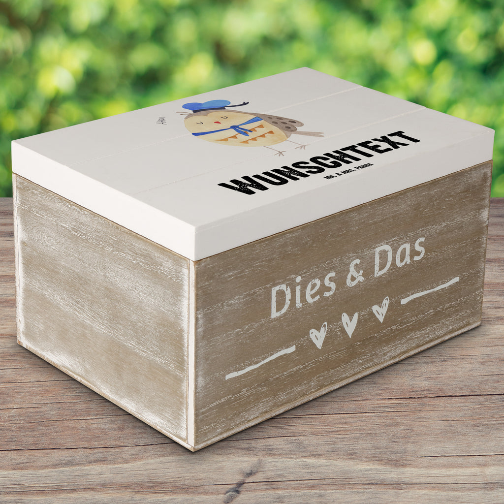 Personalisierte Holzkiste Eule Matrosen Holzkiste mit Namen, Kiste mit Namen, Schatzkiste mit Namen, Truhe mit Namen, Schatulle mit Namen, Erinnerungsbox mit Namen, Erinnerungskiste, mit Namen, Dekokiste mit Namen, Aufbewahrungsbox mit Namen, Holzkiste Personalisiert, Kiste Personalisiert, Schatzkiste Personalisiert, Truhe Personalisiert, Schatulle Personalisiert, Erinnerungsbox Personalisiert, Erinnerungskiste Personalisiert, Dekokiste Personalisiert, Aufbewahrungsbox Personalisiert, Eule, Eule Spruch, Eule Deko, Owl, Wortspiel lustig, Matrose, Freundin, Ehe, Seefahrer, Heimathafen, Hochzeitstag Geschenk