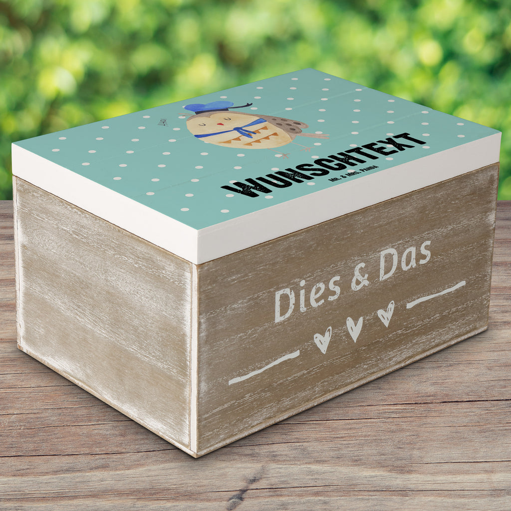 Personalisierte Holzkiste Eule Matrosen Holzkiste mit Namen, Kiste mit Namen, Schatzkiste mit Namen, Truhe mit Namen, Schatulle mit Namen, Erinnerungsbox mit Namen, Erinnerungskiste, mit Namen, Dekokiste mit Namen, Aufbewahrungsbox mit Namen, Holzkiste Personalisiert, Kiste Personalisiert, Schatzkiste Personalisiert, Truhe Personalisiert, Schatulle Personalisiert, Erinnerungsbox Personalisiert, Erinnerungskiste Personalisiert, Dekokiste Personalisiert, Aufbewahrungsbox Personalisiert, Eule, Eule Spruch, Eule Deko, Owl, Wortspiel lustig, Matrose, Freundin, Ehe, Seefahrer, Heimathafen, Hochzeitstag Geschenk