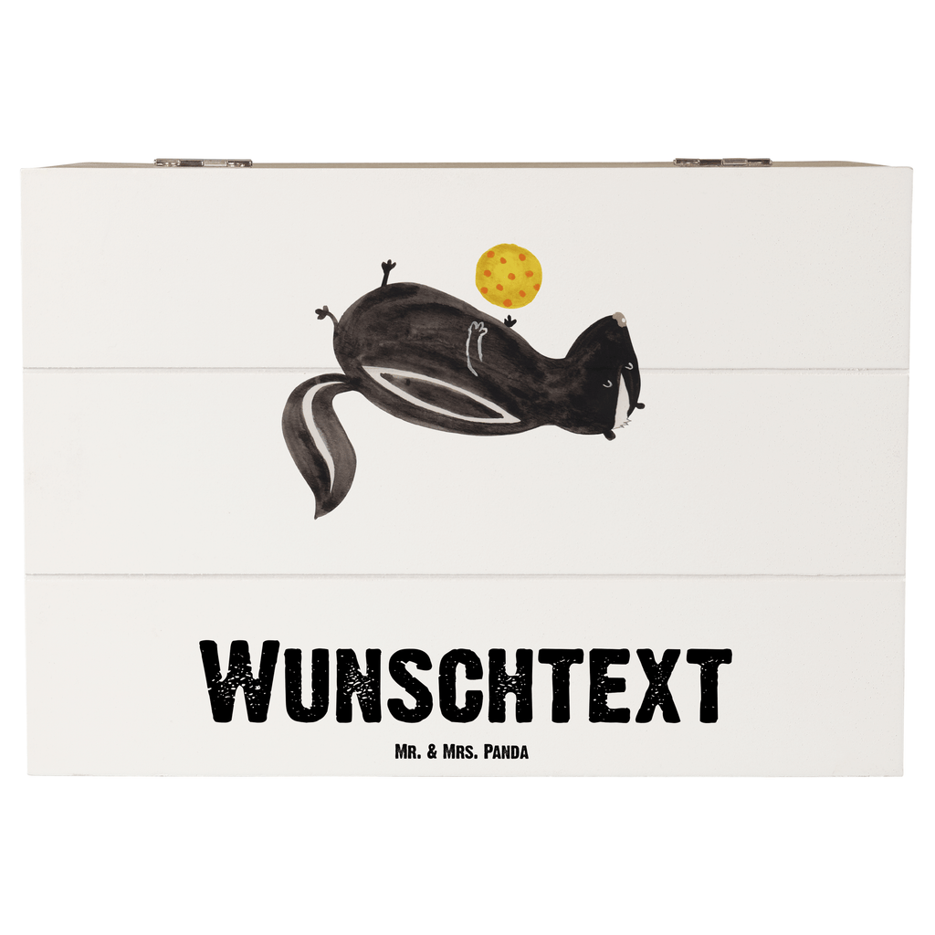 Personalisierte Holzkiste Stinktier Ball Holzkiste mit Namen, Kiste mit Namen, Schatzkiste mit Namen, Truhe mit Namen, Schatulle mit Namen, Erinnerungsbox mit Namen, Erinnerungskiste, mit Namen, Dekokiste mit Namen, Aufbewahrungsbox mit Namen, Holzkiste Personalisiert, Kiste Personalisiert, Schatzkiste Personalisiert, Truhe Personalisiert, Schatulle Personalisiert, Erinnerungsbox Personalisiert, Erinnerungskiste Personalisiert, Dekokiste Personalisiert, Aufbewahrungsbox Personalisiert, Stinktier, Skunk, Wildtier, Raubtier, Stinker, Stinki, verspielt, Weisheit