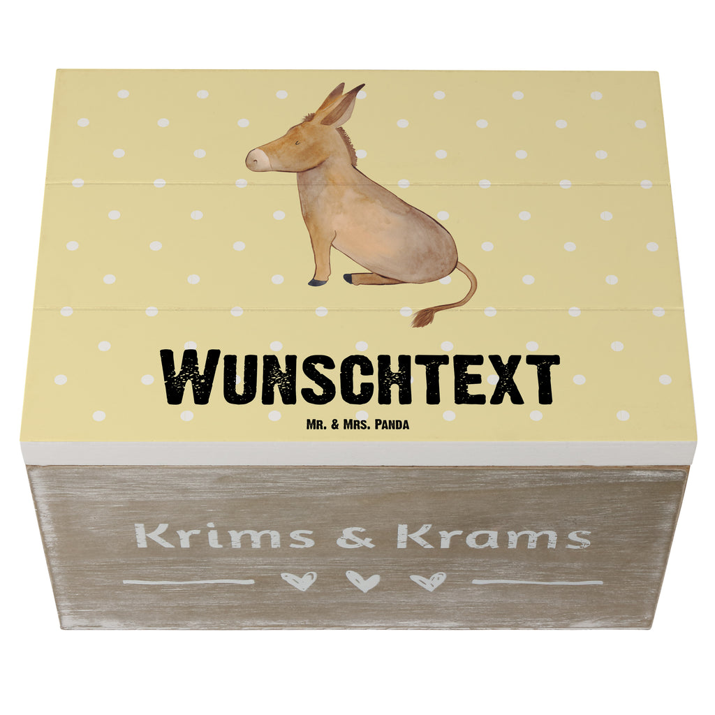 Personalisierte Holzkiste Esel Holzkiste mit Namen, Kiste mit Namen, Schatzkiste mit Namen, Truhe mit Namen, Schatulle mit Namen, Erinnerungsbox mit Namen, Erinnerungskiste, mit Namen, Dekokiste mit Namen, Aufbewahrungsbox mit Namen, Holzkiste Personalisiert, Kiste Personalisiert, Schatzkiste Personalisiert, Truhe Personalisiert, Schatulle Personalisiert, Erinnerungsbox Personalisiert, Erinnerungskiste Personalisiert, Dekokiste Personalisiert, Aufbewahrungsbox Personalisiert, Tiermotive, Gute Laune, lustige Sprüche, Tiere, Esel, Weisheit, Lebensmut, Lebensglück, Ziel, Lebensziel, Mut, erfolg, tapferkeit, positive gedanken, zuversicht