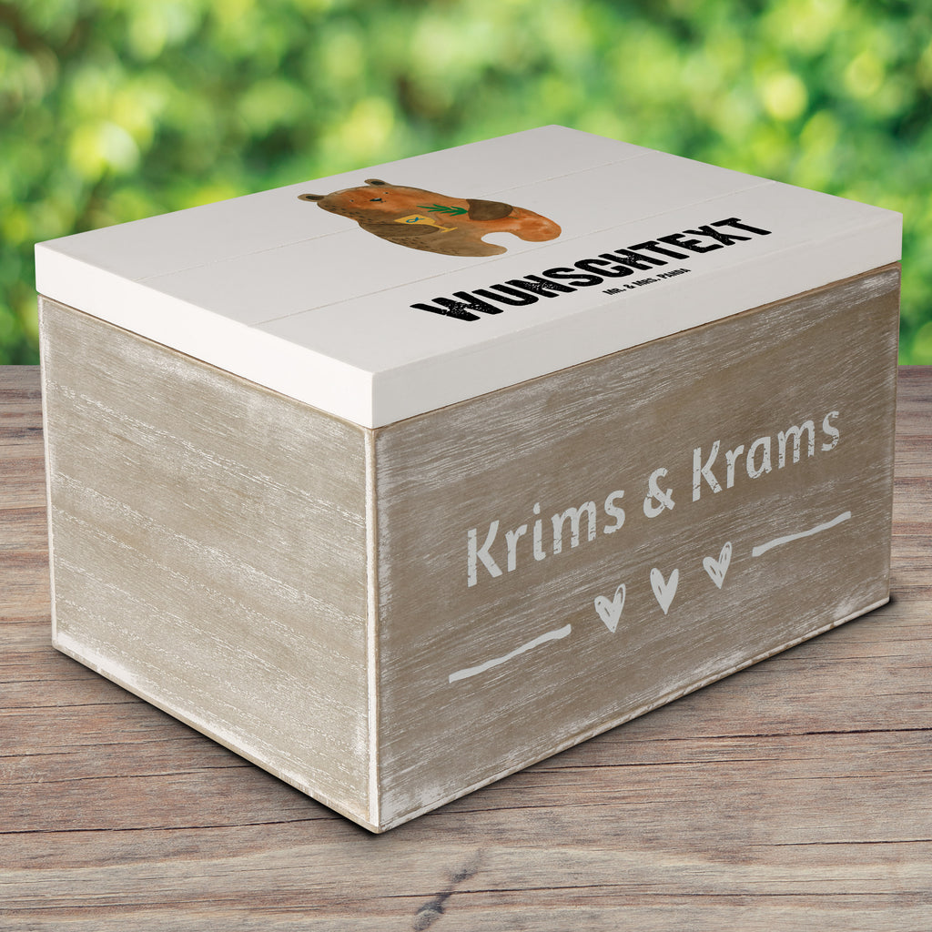 Personalisierte Holzkiste Konfirmation-Bär Holzkiste mit Namen, Kiste mit Namen, Schatzkiste mit Namen, Truhe mit Namen, Schatulle mit Namen, Erinnerungsbox mit Namen, Erinnerungskiste, mit Namen, Dekokiste mit Namen, Aufbewahrungsbox mit Namen, Holzkiste Personalisiert, Kiste Personalisiert, Schatzkiste Personalisiert, Truhe Personalisiert, Schatulle Personalisiert, Erinnerungsbox Personalisiert, Erinnerungskiste Personalisiert, Dekokiste Personalisiert, Aufbewahrungsbox Personalisiert, Bär, Teddy, Teddybär, Konfirmation, Kirche, evangelisch, Gottesdienst