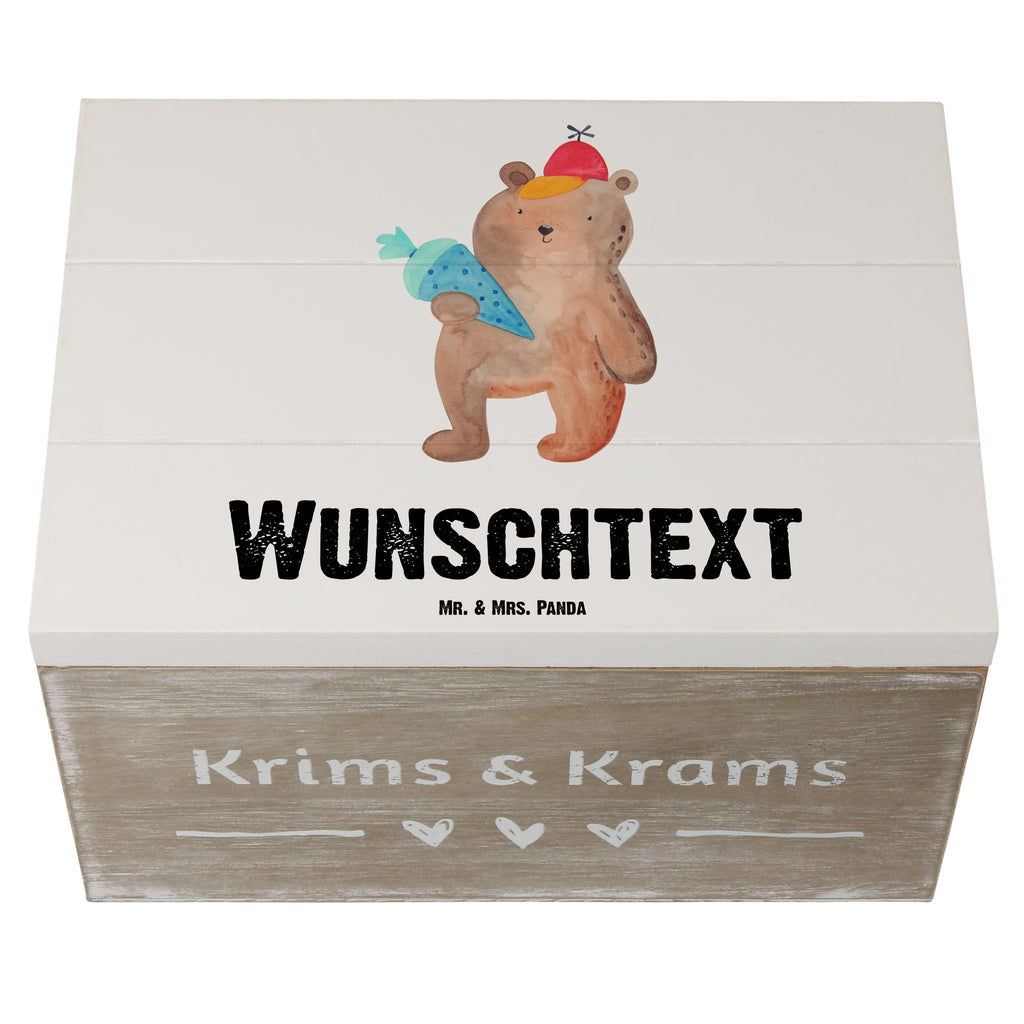 Personalisierte Holzkiste Bär mit Schultüte Holzkiste mit Namen, Kiste mit Namen, Schatzkiste mit Namen, Truhe mit Namen, Schatulle mit Namen, Erinnerungsbox mit Namen, Erinnerungskiste, mit Namen, Dekokiste mit Namen, Aufbewahrungsbox mit Namen, Holzkiste Personalisiert, Kiste Personalisiert, Schatzkiste Personalisiert, Truhe Personalisiert, Schatulle Personalisiert, Erinnerungsbox Personalisiert, Erinnerungskiste Personalisiert, Dekokiste Personalisiert, Aufbewahrungsbox Personalisiert, Bär, Teddy, Teddybär, Bär Motiv, Schultüte, Erster Schultag Geschenk, Einschulung Geschenk, Schule Geschenk, Grundschule, Schulanfang, Schulbeginn
