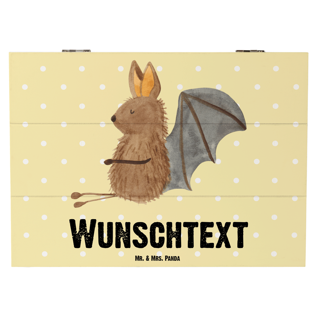 Personalisierte Holzkiste Fledermaus sitzend Holzkiste mit Namen, Kiste mit Namen, Schatzkiste mit Namen, Truhe mit Namen, Schatulle mit Namen, Erinnerungsbox mit Namen, Erinnerungskiste, mit Namen, Dekokiste mit Namen, Aufbewahrungsbox mit Namen, Holzkiste Personalisiert, Kiste Personalisiert, Schatzkiste Personalisiert, Truhe Personalisiert, Schatulle Personalisiert, Erinnerungsbox Personalisiert, Erinnerungskiste Personalisiert, Dekokiste Personalisiert, Aufbewahrungsbox Personalisiert, süße Tiermotive, gute Laune, lustige Sprüche, Tiere, Fledermaus, Fledermäuse, Motivation, entspannen