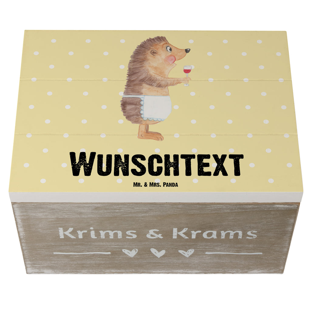 Personalisierte Holzkiste Igel mit Wein Holzkiste mit Namen, Kiste mit Namen, Schatzkiste mit Namen, Truhe mit Namen, Schatulle mit Namen, Erinnerungsbox mit Namen, Erinnerungskiste, mit Namen, Dekokiste mit Namen, Aufbewahrungsbox mit Namen, Holzkiste Personalisiert, Kiste Personalisiert, Schatzkiste Personalisiert, Truhe Personalisiert, Schatulle Personalisiert, Erinnerungsbox Personalisiert, Erinnerungskiste Personalisiert, Dekokiste Personalisiert, Aufbewahrungsbox Personalisiert, süße Tiermotive, gute Laune, lustige Sprüche, Tiere, Wein Spruch, Igel, Geschenk Weintrinker, Geschenk Weinliebhaber, Wein Deko, Weinglas, Rotwein, Weißwein, Wein trinken