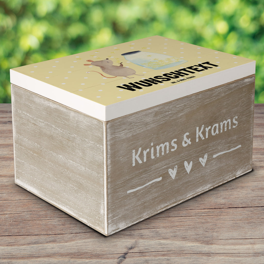 Personalisierte Holzkiste Maus Sterne Holzkiste mit Namen, Kiste mit Namen, Schatzkiste mit Namen, Truhe mit Namen, Schatulle mit Namen, Erinnerungsbox mit Namen, Erinnerungskiste, mit Namen, Dekokiste mit Namen, Aufbewahrungsbox mit Namen, Holzkiste Personalisiert, Kiste Personalisiert, Schatzkiste Personalisiert, Truhe Personalisiert, Schatulle Personalisiert, Erinnerungsbox Personalisiert, Erinnerungskiste Personalisiert, Dekokiste Personalisiert, Aufbewahrungsbox Personalisiert, süße Tiermotive, gute Laune, lustige Sprüche, Tiere, Maus, Sterne, Wunsch, Kind, Taufe, Taufgeschenk, Geburt, Schwangerschaft, erstes Kind, Kindergeburtstag, Geburtstag, Hoffnung, Träume