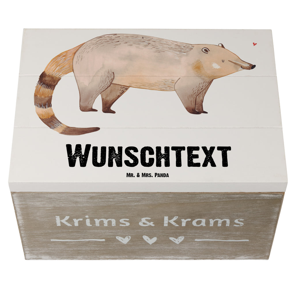 Personalisierte Holzkiste Nasenbär Holzkiste mit Namen, Kiste mit Namen, Schatzkiste mit Namen, Truhe mit Namen, Schatulle mit Namen, Erinnerungsbox mit Namen, Erinnerungskiste, mit Namen, Dekokiste mit Namen, Aufbewahrungsbox mit Namen, Holzkiste Personalisiert, Kiste Personalisiert, Schatzkiste Personalisiert, Truhe Personalisiert, Schatulle Personalisiert, Erinnerungsbox Personalisiert, Erinnerungskiste Personalisiert, Dekokiste Personalisiert, Aufbewahrungsbox Personalisiert, süße Tiermotive, gute Laune, lustige Sprüche, Tiere, Nasenbär, Nasenbären, Rüsselbär, Bär
