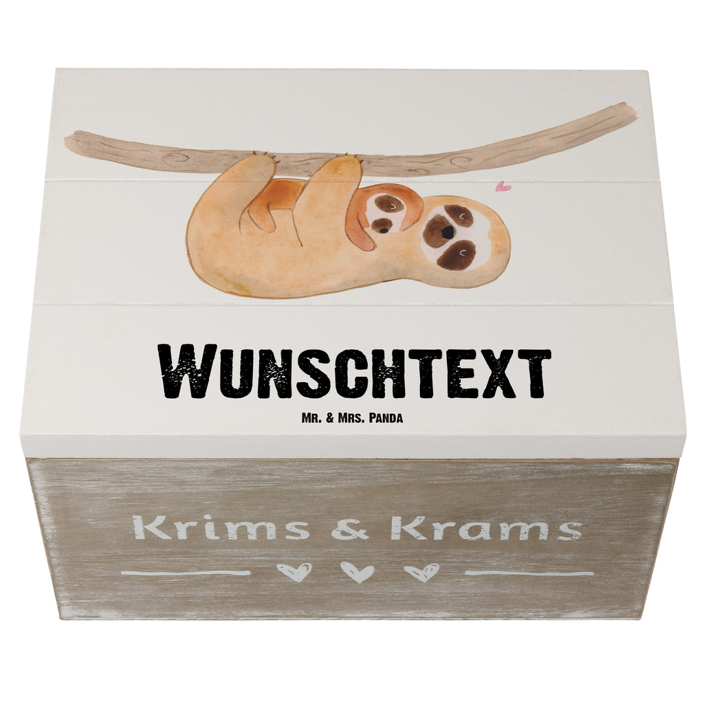 Personalisierte Holzkiste Faultier mit Kind Holzkiste mit Namen, Kiste mit Namen, Schatzkiste mit Namen, Truhe mit Namen, Schatulle mit Namen, Erinnerungsbox mit Namen, Erinnerungskiste, mit Namen, Dekokiste mit Namen, Aufbewahrungsbox mit Namen, Holzkiste Personalisiert, Kiste Personalisiert, Schatzkiste Personalisiert, Truhe Personalisiert, Schatulle Personalisiert, Erinnerungsbox Personalisiert, Erinnerungskiste Personalisiert, Dekokiste Personalisiert, Aufbewahrungsbox Personalisiert, Faultier, Faultier Geschenk, Faultier Deko, Kind, Baby, Liebe, Mutter, Mama, Geburt, Kinder, Faulheit, Spaß, Niedlichkeit