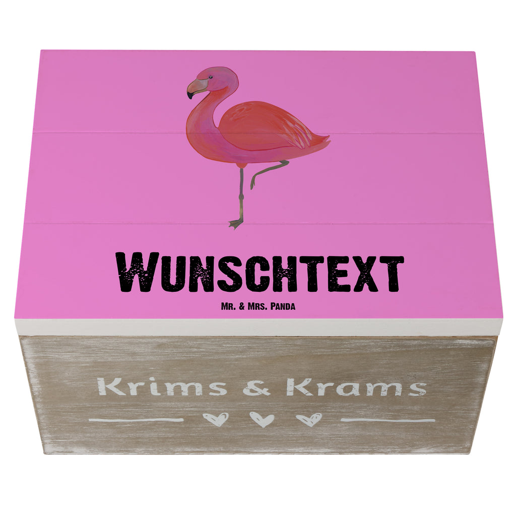 Personalisierte Holzkiste Flamingo classic Holzkiste mit Namen, Kiste mit Namen, Schatzkiste mit Namen, Truhe mit Namen, Schatulle mit Namen, Erinnerungsbox mit Namen, Erinnerungskiste, mit Namen, Dekokiste mit Namen, Aufbewahrungsbox mit Namen, Holzkiste Personalisiert, Kiste Personalisiert, Schatzkiste Personalisiert, Truhe Personalisiert, Schatulle Personalisiert, Erinnerungsbox Personalisiert, Erinnerungskiste Personalisiert, Dekokiste Personalisiert, Aufbewahrungsbox Personalisiert, Flamingo, Einzigartig, Selbstliebe, Stolz, ich, für mich, Spruch, Freundin, Freundinnen, Außenseiter, Sohn, Tochter, Geschwister
