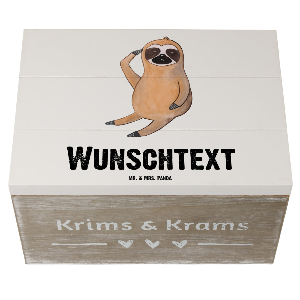 Personalisierte Holzkiste Faultier Vogel zeigen Holzkiste mit Namen, Kiste mit Namen, Schatzkiste mit Namen, Truhe mit Namen, Schatulle mit Namen, Erinnerungsbox mit Namen, Erinnerungskiste, mit Namen, Dekokiste mit Namen, Aufbewahrungsbox mit Namen, Holzkiste Personalisiert, Kiste Personalisiert, Schatzkiste Personalisiert, Truhe Personalisiert, Schatulle Personalisiert, Erinnerungsbox Personalisiert, Erinnerungskiste Personalisiert, Dekokiste Personalisiert, Aufbewahrungsbox Personalisiert, Faultier, Faultier Geschenk, Faultier Deko, Faultiere, faul, Lieblingstier, Spinner, früher Vogel, der frühe Vogel, Frühaufsteher, Morgenmuffel, Vogel, Faultierwelt