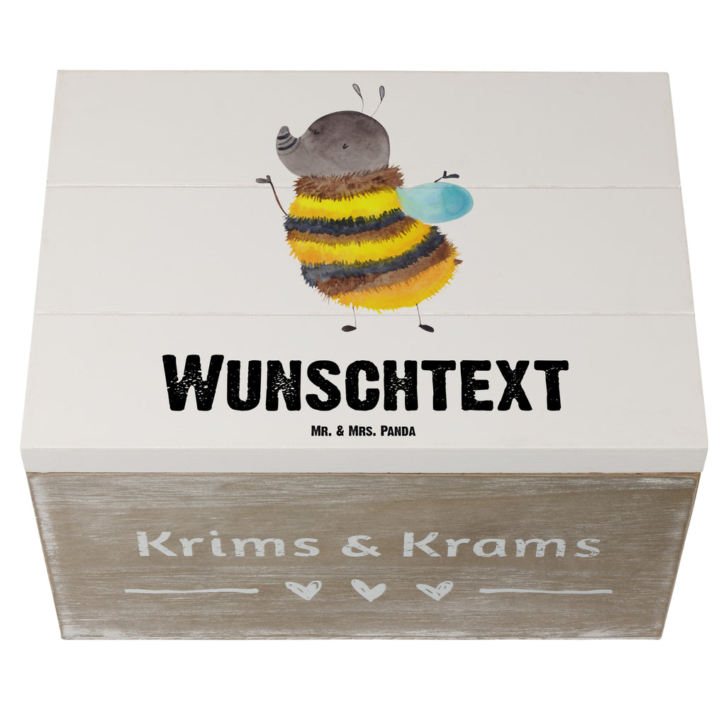 Personalisierte Holzkiste Hummel flauschig Holzkiste mit Namen, Kiste mit Namen, Schatzkiste mit Namen, Truhe mit Namen, Schatulle mit Namen, Erinnerungsbox mit Namen, Erinnerungskiste, mit Namen, Dekokiste mit Namen, Aufbewahrungsbox mit Namen, Holzkiste Personalisiert, Kiste Personalisiert, Schatzkiste Personalisiert, Truhe Personalisiert, Schatulle Personalisiert, Erinnerungsbox Personalisiert, Erinnerungskiste Personalisiert, Dekokiste Personalisiert, Aufbewahrungsbox Personalisiert, süße Tiermotive, gute Laune, lustige Sprüche, Tiere, Hummel, Flauschig, Biene, Blume, Natur