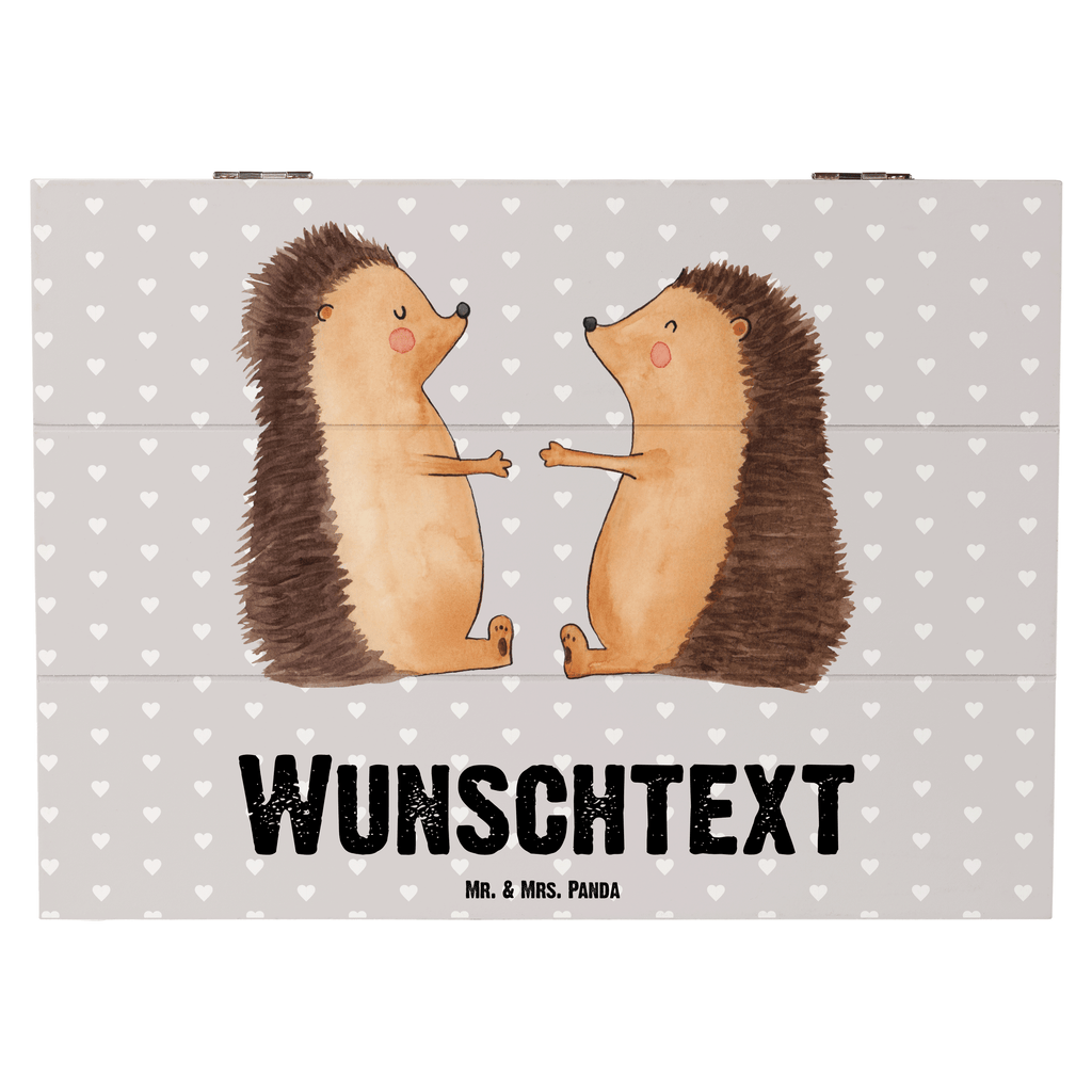 Personalisierte Holzkiste Igel Liebe Holzkiste mit Namen, Kiste mit Namen, Schatzkiste mit Namen, Truhe mit Namen, Schatulle mit Namen, Erinnerungsbox mit Namen, Erinnerungskiste, mit Namen, Dekokiste mit Namen, Aufbewahrungsbox mit Namen, Holzkiste Personalisiert, Kiste Personalisiert, Schatzkiste Personalisiert, Truhe Personalisiert, Schatulle Personalisiert, Erinnerungsbox Personalisiert, Erinnerungskiste Personalisiert, Dekokiste Personalisiert, Aufbewahrungsbox Personalisiert, Liebe, Partner, Freund, Freundin, Ehemann, Ehefrau, Heiraten, Verlobung, Heiratsantrag, Liebesgeschenk, Jahrestag, Hocheitstag, Verliebt, Verlobt, Verheiratet, Geschenk, Liebesbeweis, Hochzeitstag, Hochzeit, Igel