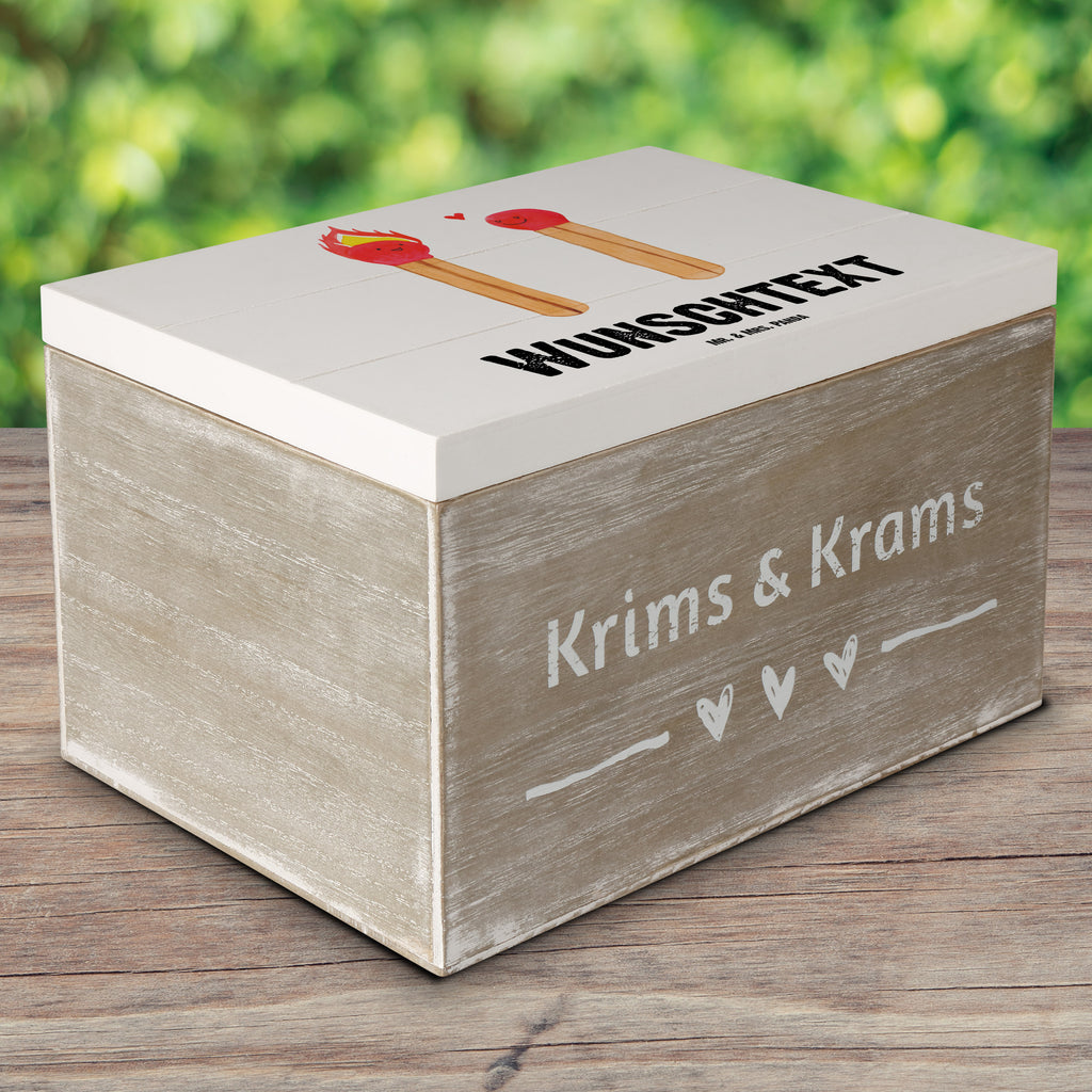 Personalisierte Holzkiste Streichhölzer Holzkiste mit Namen, Kiste mit Namen, Schatzkiste mit Namen, Truhe mit Namen, Schatulle mit Namen, Erinnerungsbox mit Namen, Erinnerungskiste, mit Namen, Dekokiste mit Namen, Aufbewahrungsbox mit Namen, Holzkiste Personalisiert, Kiste Personalisiert, Schatzkiste Personalisiert, Truhe Personalisiert, Schatulle Personalisiert, Erinnerungsbox Personalisiert, Erinnerungskiste Personalisiert, Dekokiste Personalisiert, Aufbewahrungsbox Personalisiert, Liebe, Partner, Freund, Freundin, Ehemann, Ehefrau, Heiraten, Verlobung, Heiratsantrag, Liebesgeschenk, Jahrestag, Hocheitstag, Streichhölzer