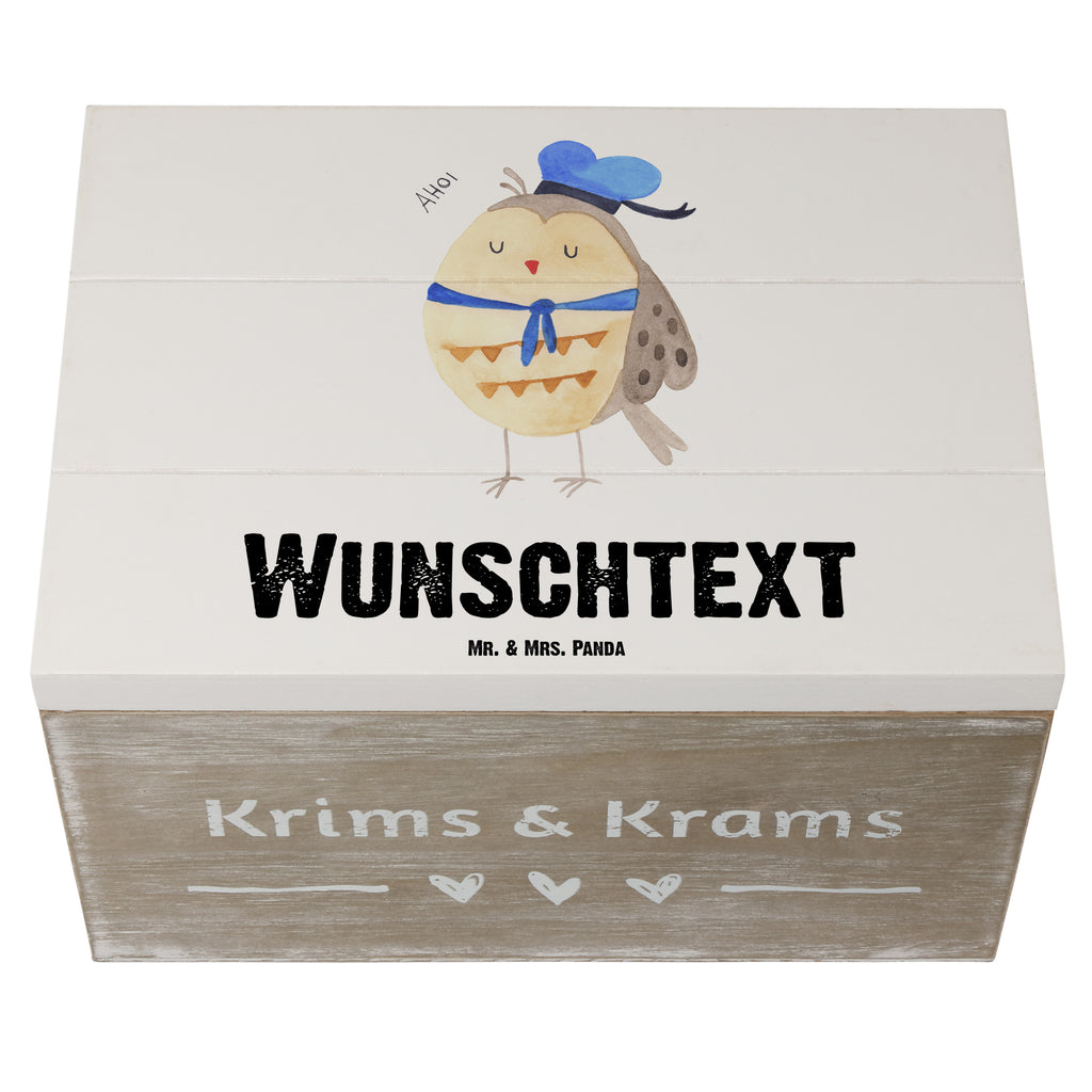 Personalisierte Holzkiste Eule Matrosen Holzkiste mit Namen, Kiste mit Namen, Schatzkiste mit Namen, Truhe mit Namen, Schatulle mit Namen, Erinnerungsbox mit Namen, Erinnerungskiste, mit Namen, Dekokiste mit Namen, Aufbewahrungsbox mit Namen, Holzkiste Personalisiert, Kiste Personalisiert, Schatzkiste Personalisiert, Truhe Personalisiert, Schatulle Personalisiert, Erinnerungsbox Personalisiert, Erinnerungskiste Personalisiert, Dekokiste Personalisiert, Aufbewahrungsbox Personalisiert, Eule, Eule Spruch, Eule Deko, Owl, Wortspiel lustig, Matrose, Freundin, Ehe, Seefahrer, Heimathafen, Hochzeitstag Geschenk