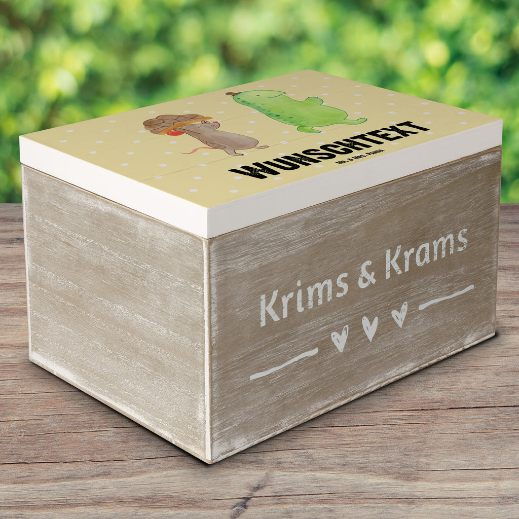Personalisierte Holzkiste Schildkröte & Maus Holzkiste mit Namen, Kiste mit Namen, Schatzkiste mit Namen, Truhe mit Namen, Schatulle mit Namen, Erinnerungsbox mit Namen, Erinnerungskiste, mit Namen, Dekokiste mit Namen, Aufbewahrungsbox mit Namen, Holzkiste Personalisiert, Kiste Personalisiert, Schatzkiste Personalisiert, Truhe Personalisiert, Schatulle Personalisiert, Erinnerungsbox Personalisiert, Erinnerungskiste Personalisiert, Dekokiste Personalisiert, Aufbewahrungsbox Personalisiert, Schildkröte, Maus, Freunde, Freundinnen, beste Freunde, beste Freundinnen