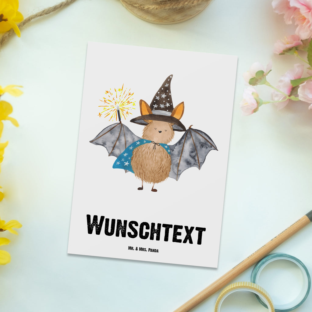 Personalisierte Postkarte Fledermaus Zauberer Postkarte mit Namen, Postkarte bedrucken, Postkarte mit Wunschtext, Postkarte personalisierbar, Geschenkkarte mit Namen, Grußkarte mit Namen, Karte mit Namen, Einladung mit Namen, Ansichtskarte mit Namen, Geschenkkarte mit Wunschtext, Grußkarte mit Wunschtext, Karte mit Wunschtext, Einladung mit Wunschtext, Ansichtskarte mit Wunschtext, süße Tiermotive, gute Laune, lustige Sprüche, Tiere, Fledermaus, Fledermäuse, Zauberer, Magier, Frauen, reinsteigern