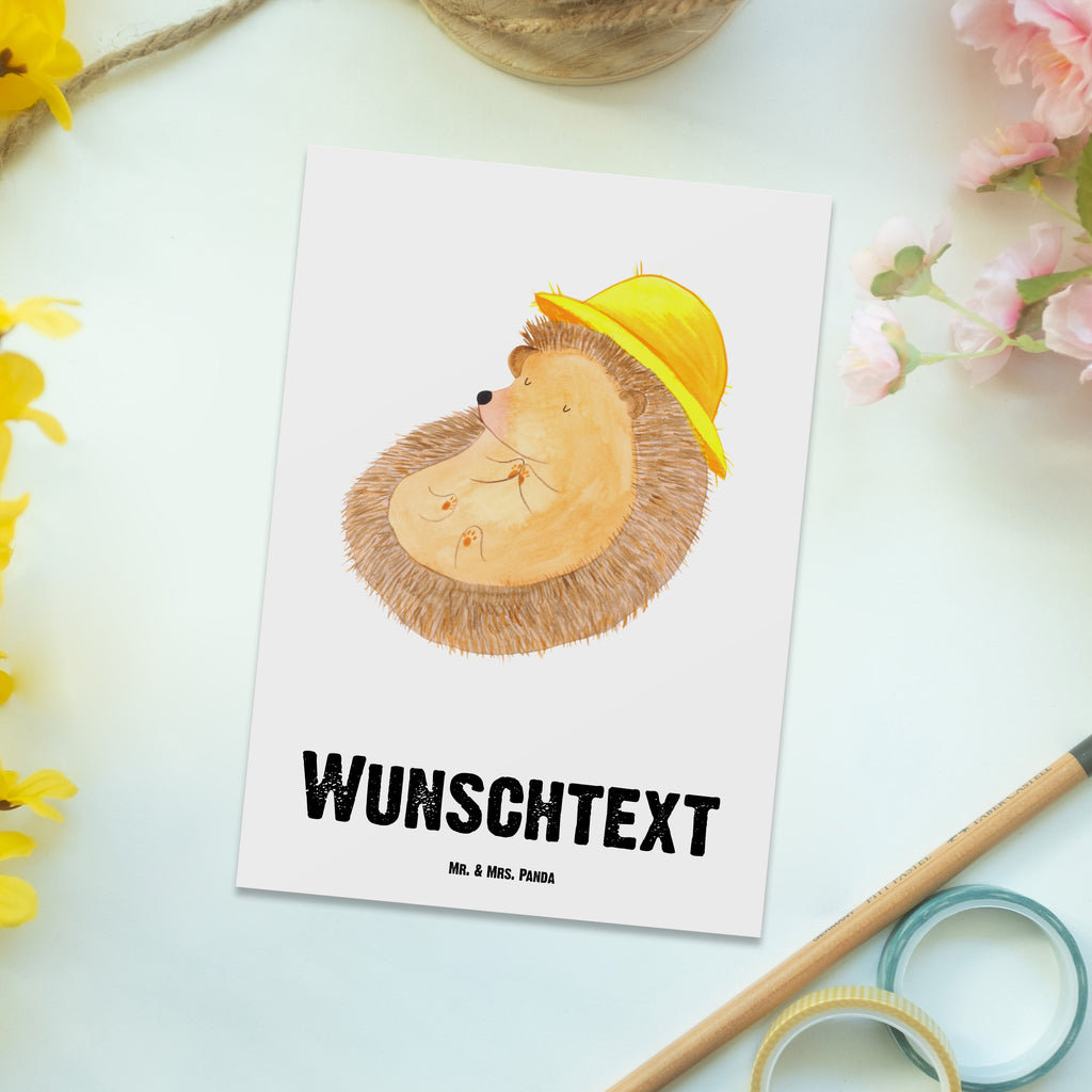 Personalisierte Postkarte Igel betet Postkarte mit Namen, Postkarte bedrucken, Postkarte mit Wunschtext, Postkarte personalisierbar, Geschenkkarte mit Namen, Grußkarte mit Namen, Karte mit Namen, Einladung mit Namen, Ansichtskarte mit Namen, Geschenkkarte mit Wunschtext, Grußkarte mit Wunschtext, Karte mit Wunschtext, Einladung mit Wunschtext, Ansichtskarte mit Wunschtext, süße Tiermotive, gute Laune, lustige Sprüche, Tiere, Igel, Igel mit Hut, Sonnenhut, Gott, Amen, beten, Leben, Dankbarkeit, Dankbar sein, dankbar, genießen