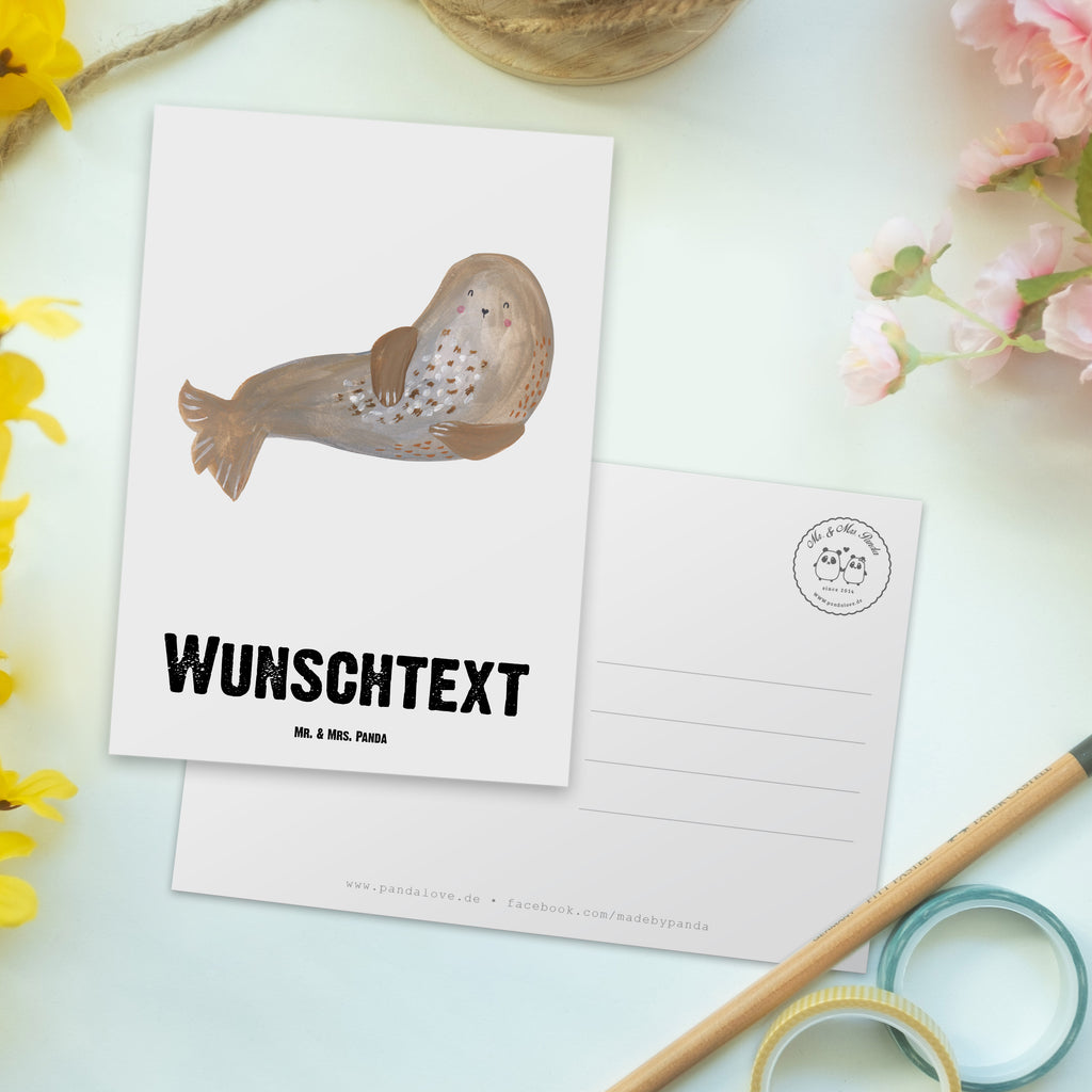 Personalisierte Postkarte Robbe lachend Postkarte mit Namen, Postkarte bedrucken, Postkarte mit Wunschtext, Postkarte personalisierbar, Geschenkkarte mit Namen, Grußkarte mit Namen, Karte mit Namen, Einladung mit Namen, Ansichtskarte mit Namen, Geschenkkarte mit Wunschtext, Grußkarte mit Wunschtext, Karte mit Wunschtext, Einladung mit Wunschtext, Ansichtskarte mit Wunschtext, süße Tiermotive, gute Laune, lustige Sprüche, Tiere, Robbe, Robben, Seehund, Strand, Meerestier, Ostsee, Nordsee