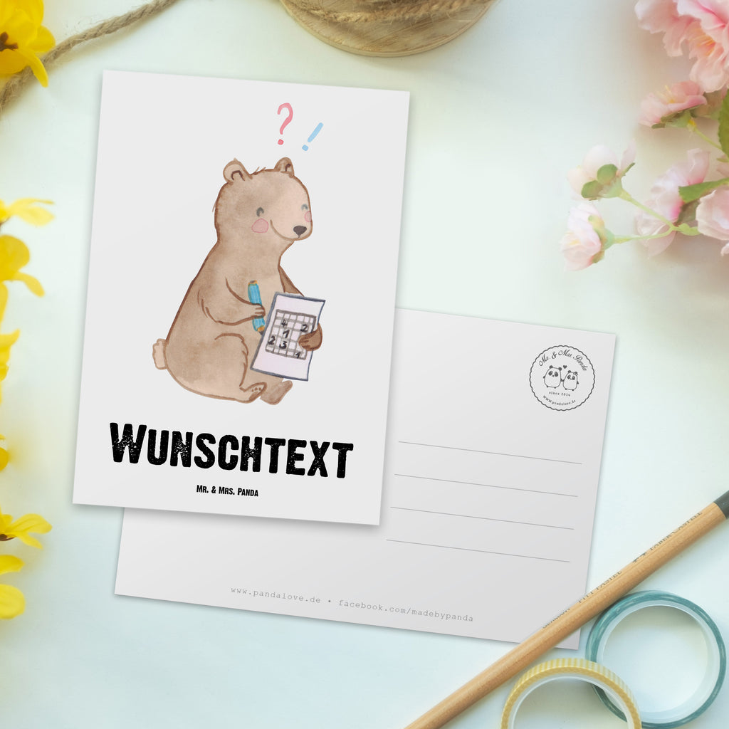 Personalisierte Postkarte Bär Rätsel lösen Tage Postkarte mit Namen, Postkarte bedrucken, Postkarte mit Wunschtext, Postkarte personalisierbar, Geschenkkarte mit Namen, Grußkarte mit Namen, Karte mit Namen, Einladung mit Namen, Ansichtskarte mit Namen, Geschenkkarte mit Wunschtext, Grußkarte mit Wunschtext, Karte mit Wunschtext, Einladung mit Wunschtext, Ansichtskarte mit Wunschtext, Geschenk, Sport, Sportart, Hobby, Schenken, Danke, Dankeschön, Auszeichnung, Gewinn, Sportler, Rätsel lösen, Kreuzworträtsel lösen, Knobeln, Gedächtnistraining, Gedächtnissport