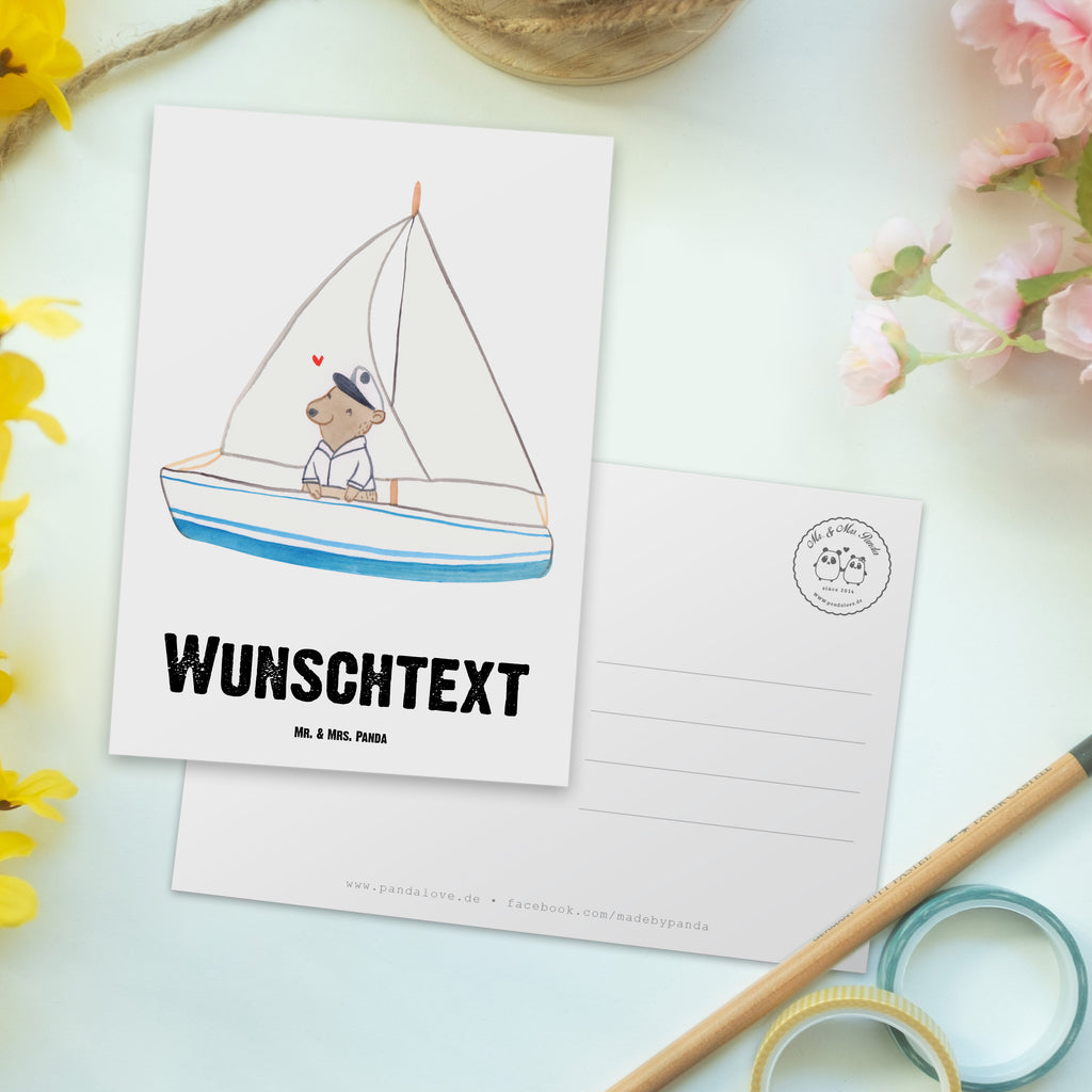 Personalisierte Postkarte Bär Segeln Tage Postkarte mit Namen, Postkarte bedrucken, Postkarte mit Wunschtext, Postkarte personalisierbar, Geschenkkarte mit Namen, Grußkarte mit Namen, Karte mit Namen, Einladung mit Namen, Ansichtskarte mit Namen, Geschenkkarte mit Wunschtext, Grußkarte mit Wunschtext, Karte mit Wunschtext, Einladung mit Wunschtext, Ansichtskarte mit Wunschtext, Geschenk, Sport, Sportart, Hobby, Schenken, Danke, Dankeschön, Auszeichnung, Gewinn, Sportler, segeln, Segeltörn, Segelboot, Segelschule, Yachtclub
