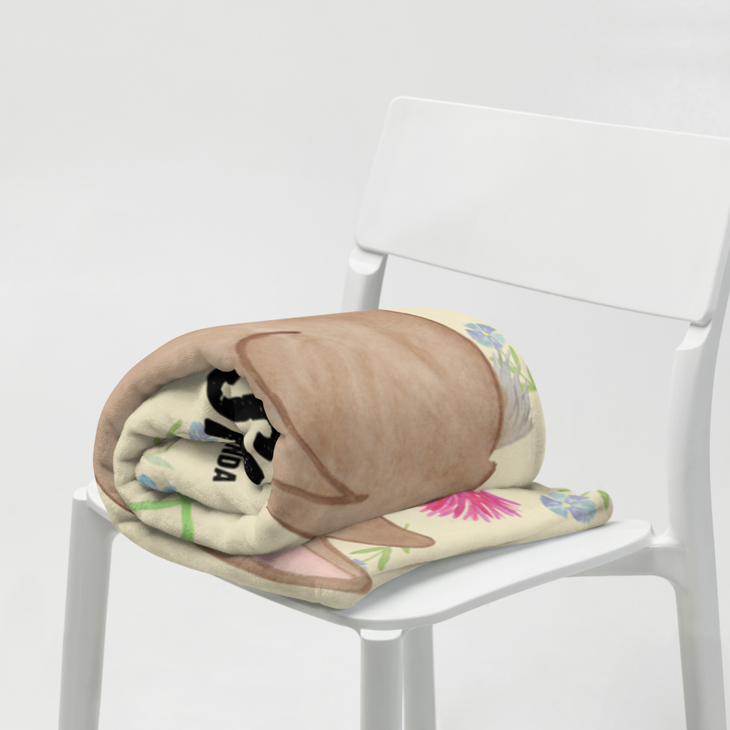Personalisierte Decke Hase sitzend Personalisierte Decke, Decke mit Namen, Kuscheldecke mit Namen, Decke bedrucken, Kuscheldecke bedrucken, Ostern, Osterhase, Ostergeschenke, Osternest, Osterdeko, Geschenk zu Ostern, Frohe Ostern, Ostergrüße, Osterblume, Liebe, Grüße, Hase, Kaninchen