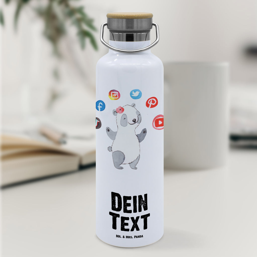 Personalisierte Trinkflasche Online Marketing Manager mit Herz Personalisierte Trinkflasche, Trinkflasche mit Namen, Trinkflasche bedrucken, Flasche personalisiert, Trinkflasch mit Aufdruck, Trinkflasche Werbegeschenk, Namensaufdruck Trinkflasche, Sportflasche personalisiert, Trinkflasche Sport, Beruf, Ausbildung, Jubiläum, Abschied, Rente, Kollege, Kollegin, Geschenk, Schenken, Arbeitskollege, Mitarbeiter, Firma, Danke, Dankeschön, Online Marketing, Manager, Marketingmanager, Influencer Marketing, Digital Marketing