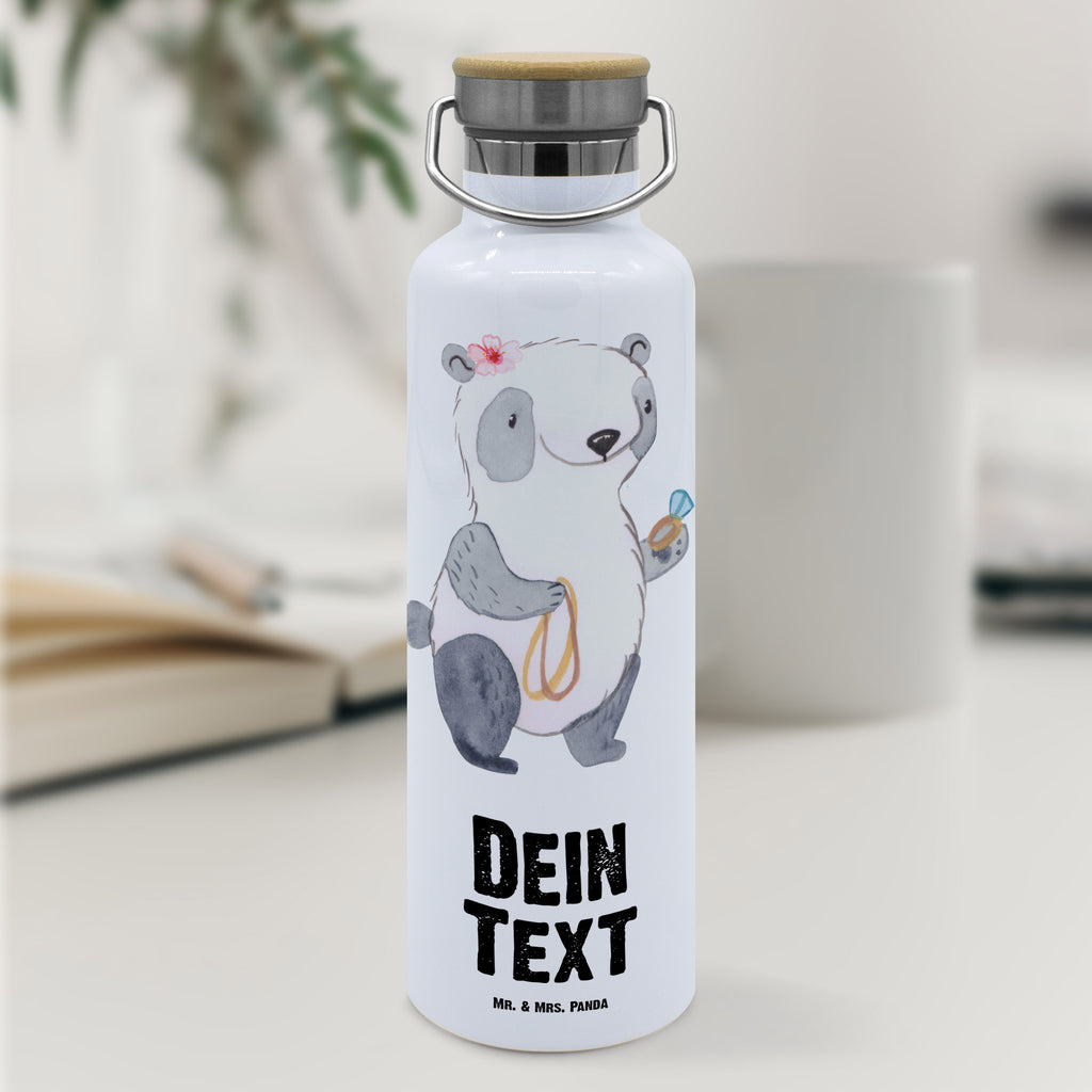 Personalisierte Trinkflasche Schmuckverkäuferin mit Herz Personalisierte Trinkflasche, Trinkflasche mit Namen, Trinkflasche bedrucken, Flasche personalisiert, Trinkflasch mit Aufdruck, Trinkflasche Werbegeschenk, Namensaufdruck Trinkflasche, Sportflasche personalisiert, Trinkflasche Sport, Beruf, Ausbildung, Jubiläum, Abschied, Rente, Kollege, Kollegin, Geschenk, Schenken, Arbeitskollege, Mitarbeiter, Firma, Danke, Dankeschön, Schmuckverkäuferin, Juwelier, Goldschmied, Schmied, Schmuckwarenhändler, Schmuckgeschäft, Eröffnung