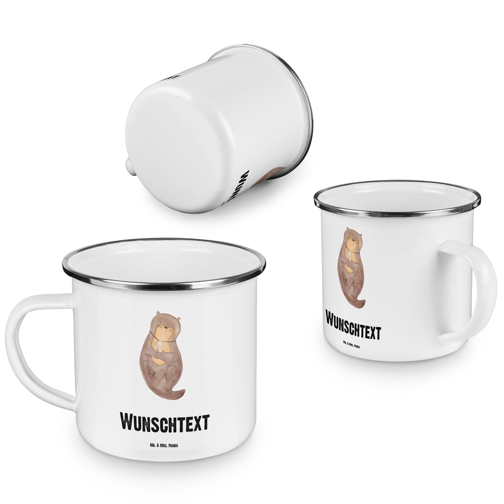 Personalisierte Emaille Tasse Otter mit Muschelmedaillon Emaille Tasse personalisiert, Emaille Tasse mit Namen, Campingtasse personalisiert, Namenstasse, Campingtasse bedrucken, Campinggeschirr personalsisert, Otter, Fischotter, Seeotter, Otterliebe, grübeln, träumen, Motivation, Tagträumen, Büro